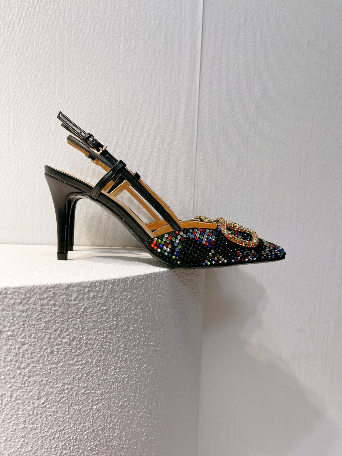 091 38123123 SIZE 35-43
