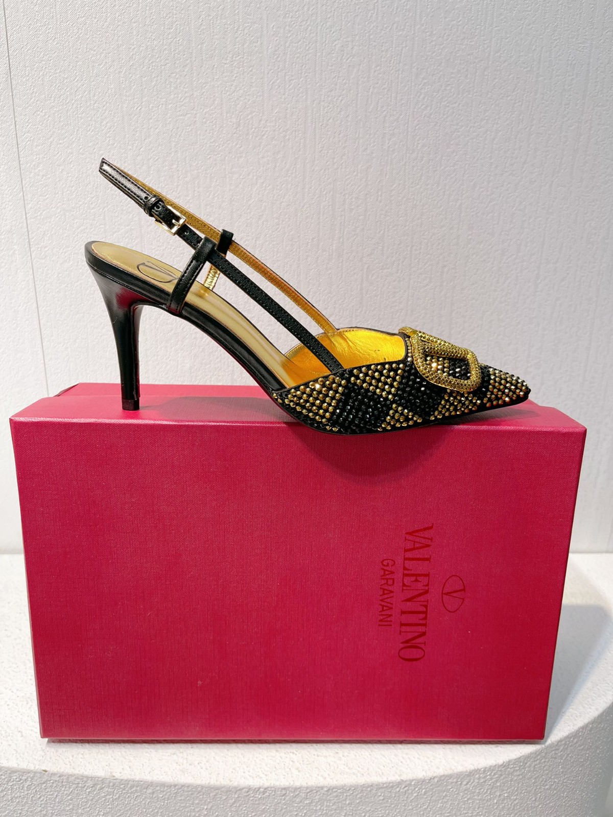 090 38123123 SIZE 35-43