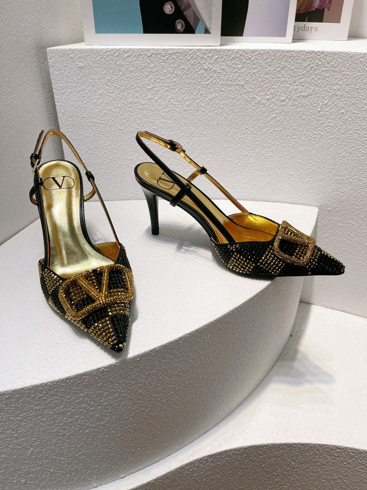 090 38123123 SIZE 35-43