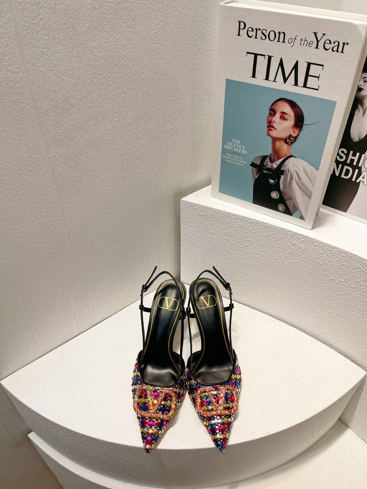 070 40123127 SIZE 35-43