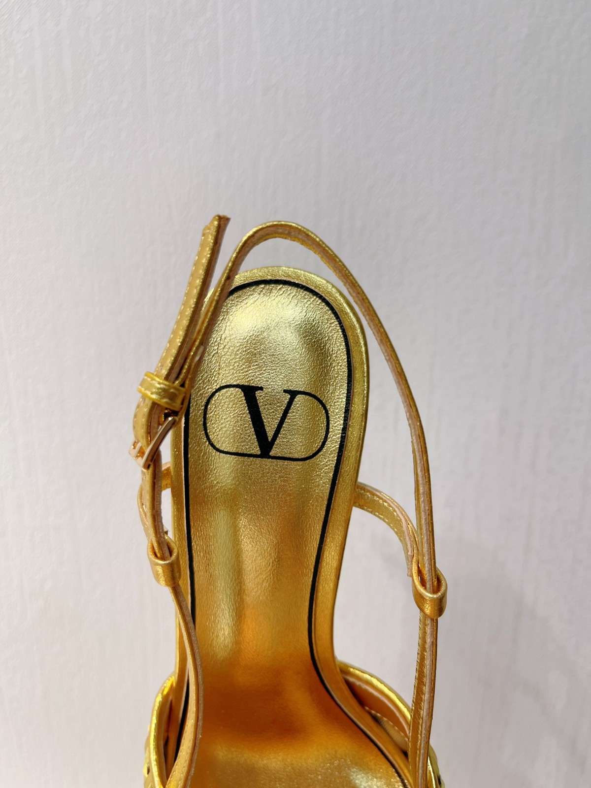 069 40123127 SIZE 35-43