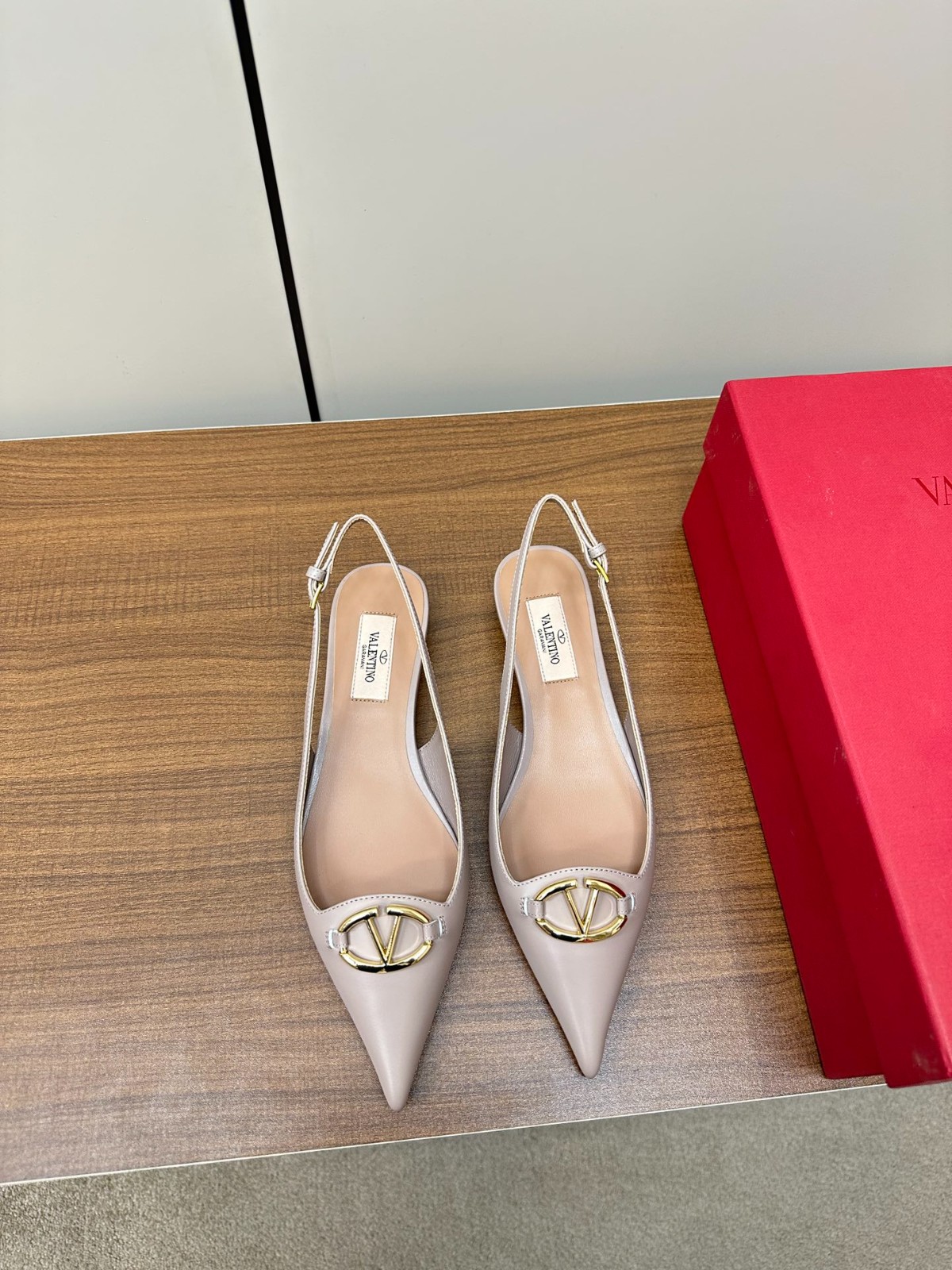 055 41123130 SIZE 35-41