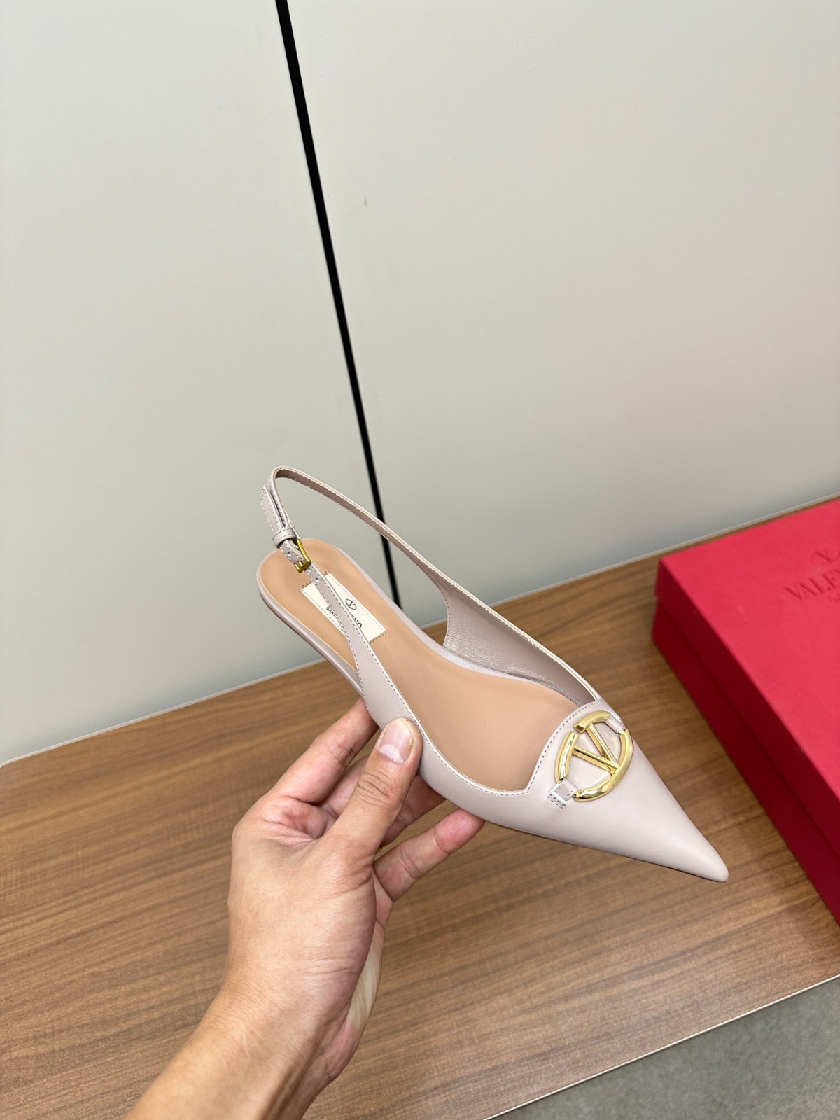 055 41123130 SIZE 35-41
