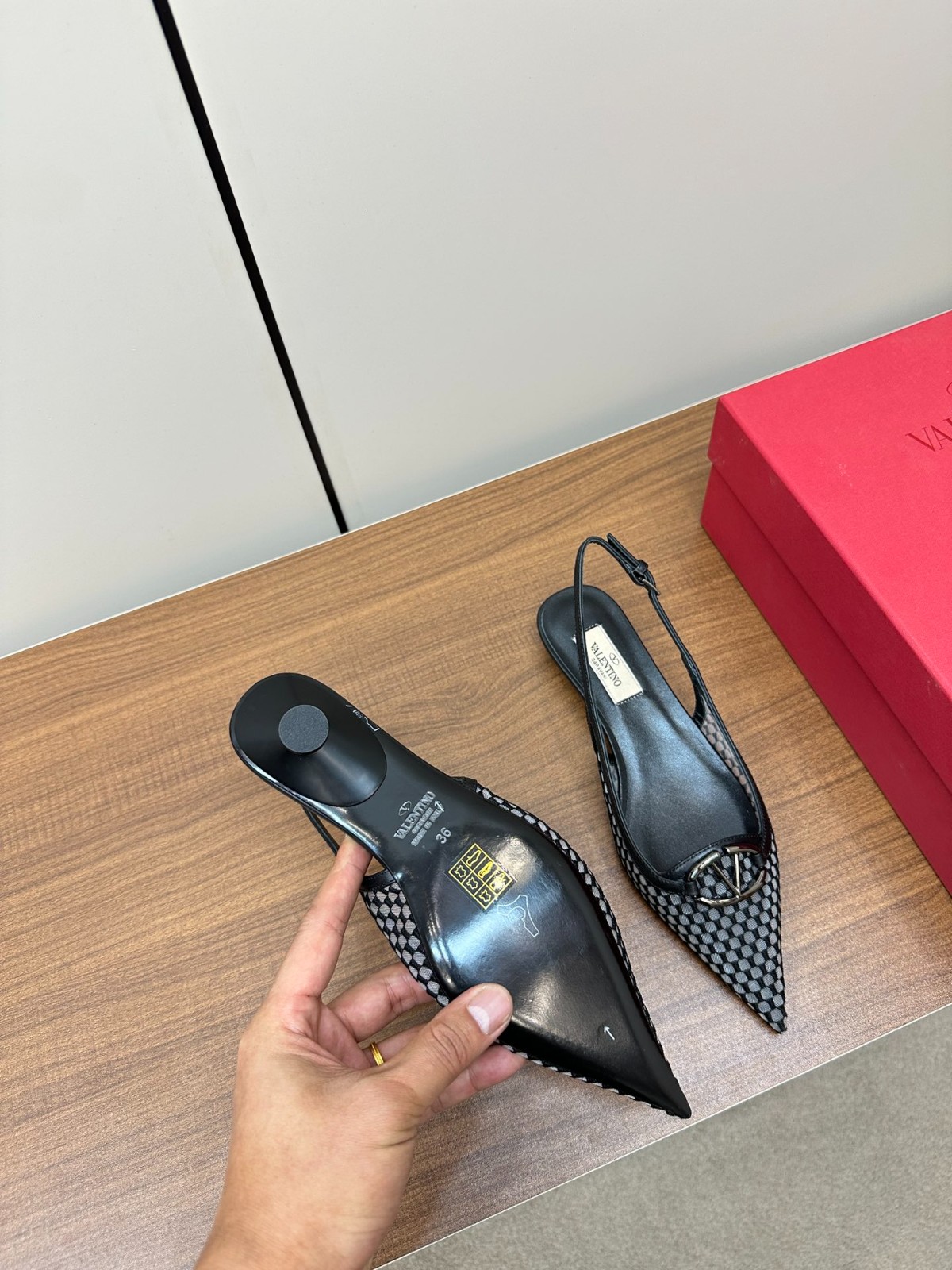 052 41123130 SIZE 35-41