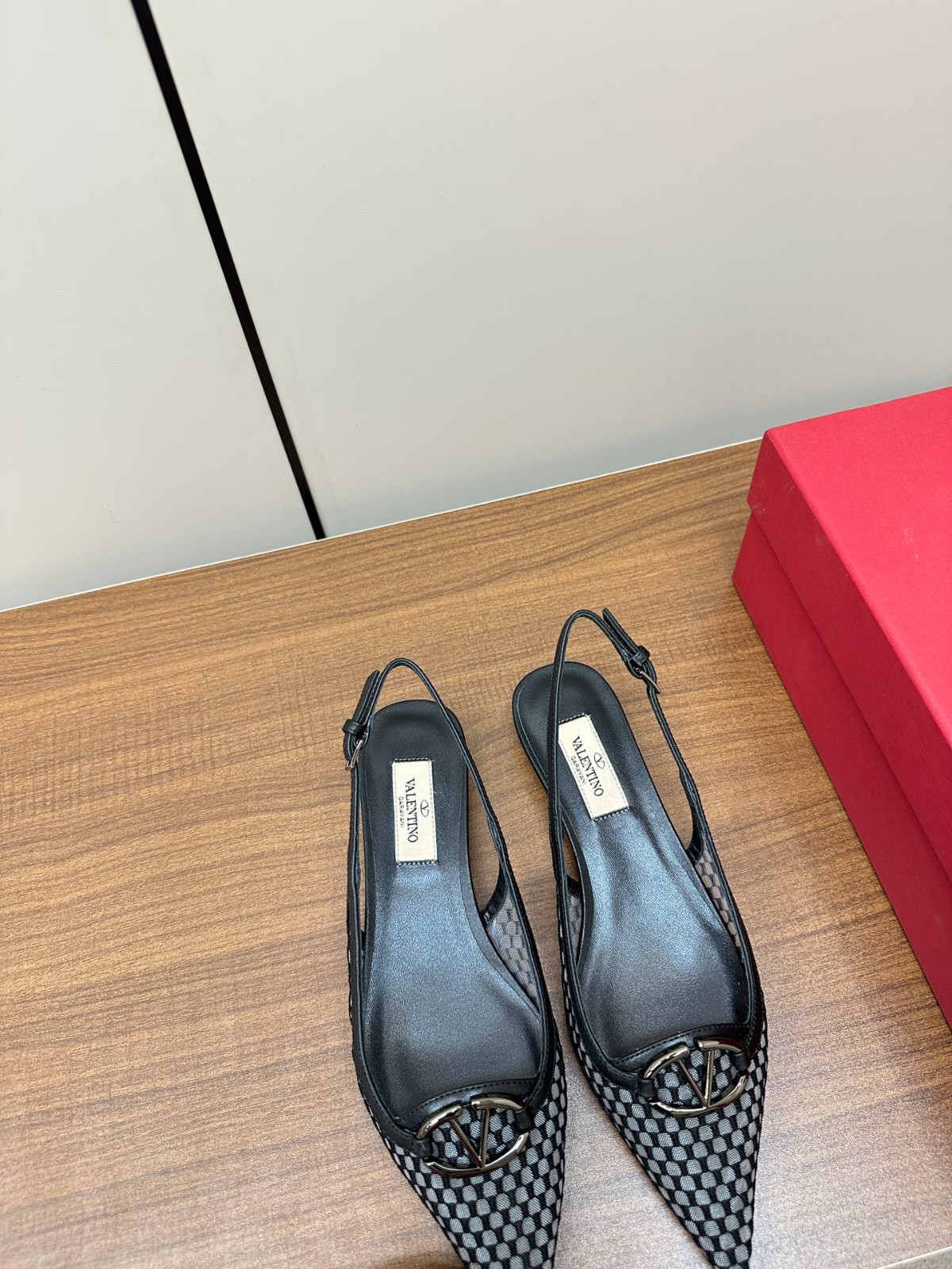 052 41123130 SIZE 35-41