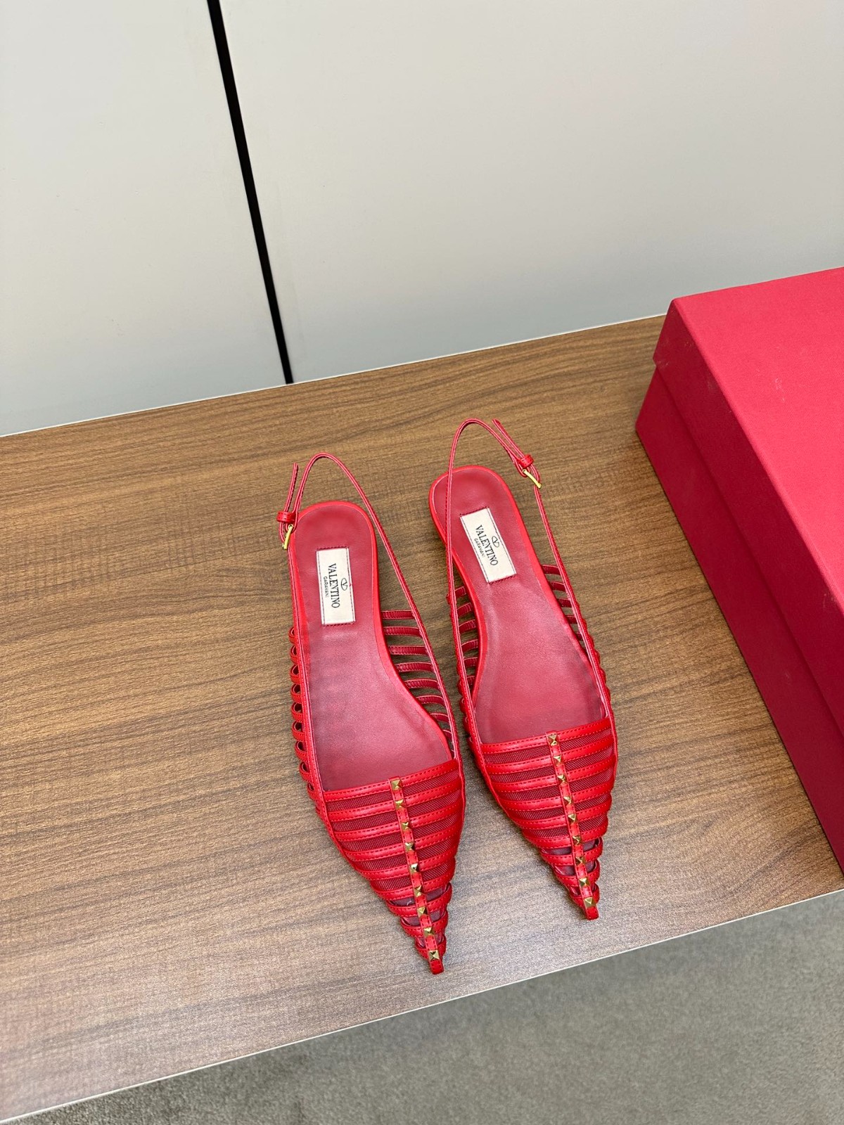 048 40123127 SIZE 35-41