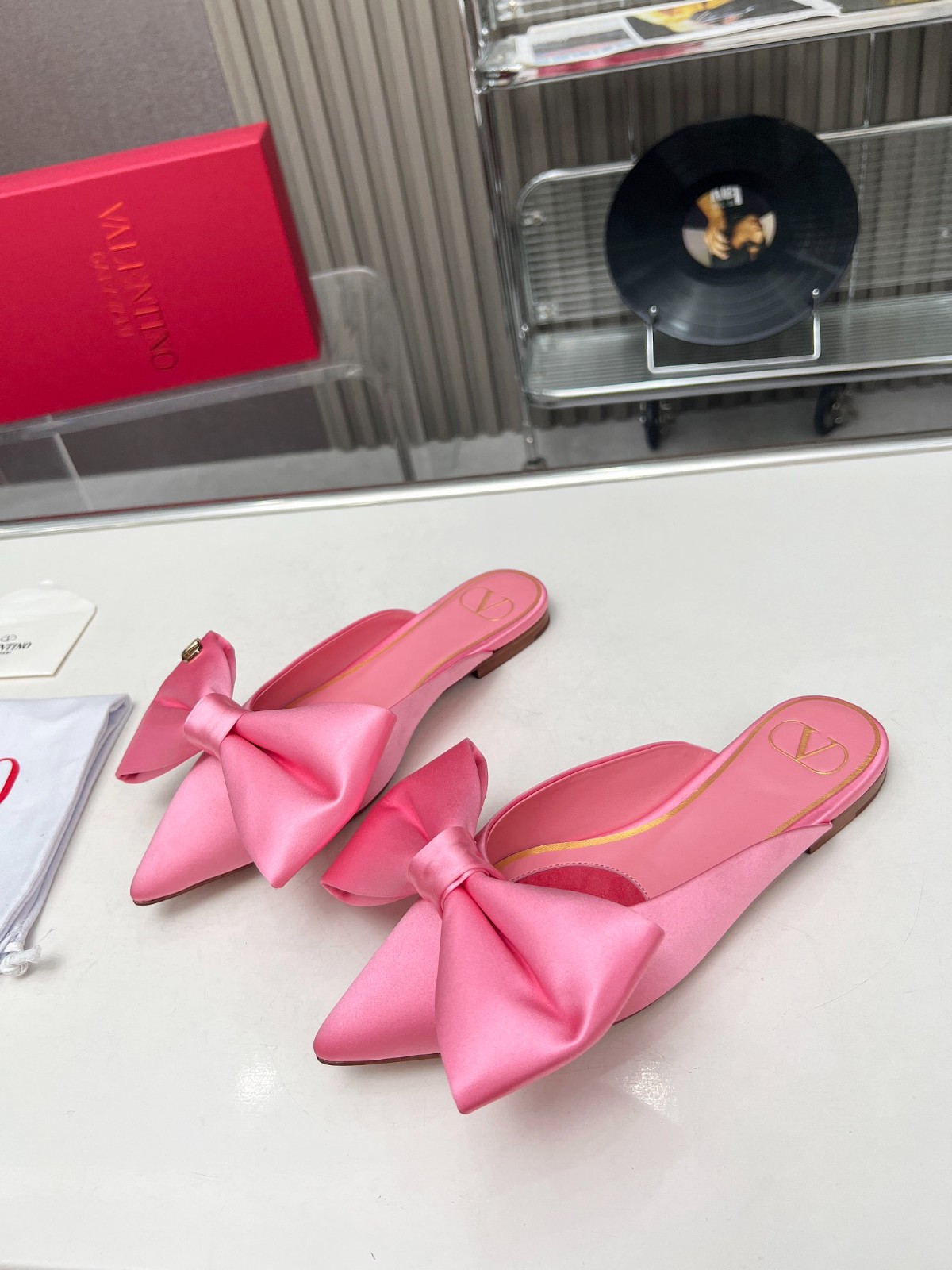 037 26123095 SIZE 35-40
