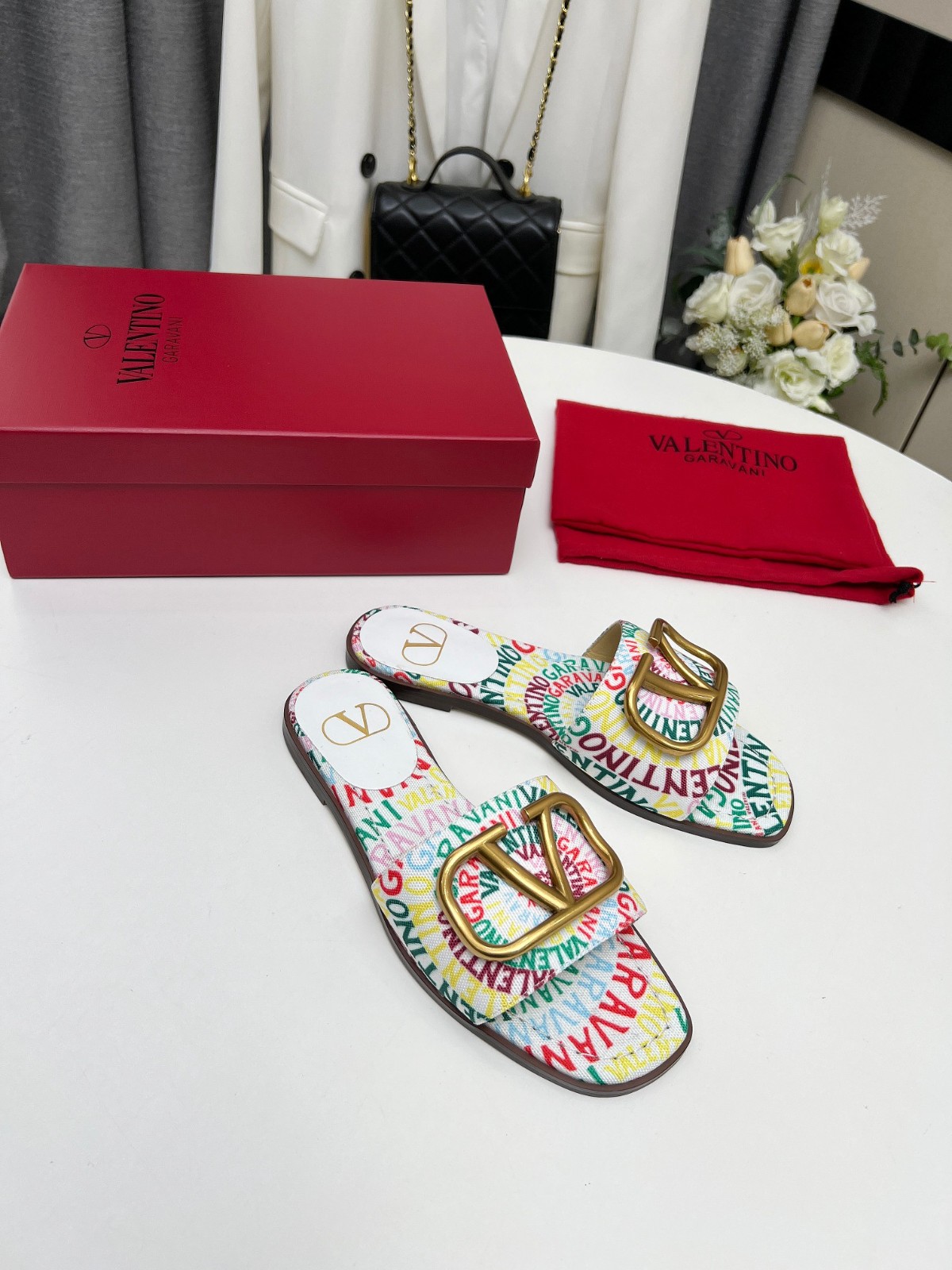 031 22123086 SIZE 35-43