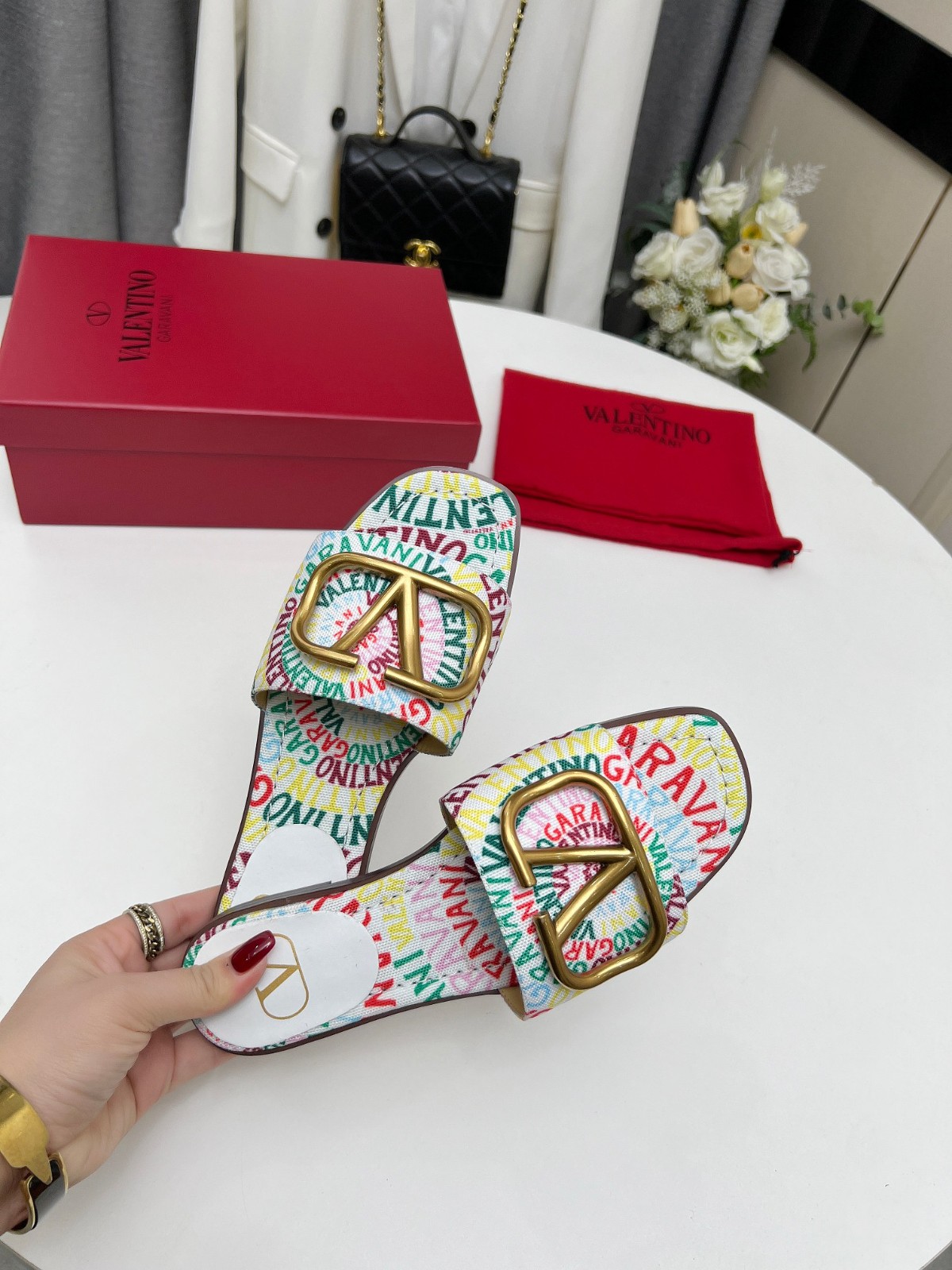 031 22123086 SIZE 35-43