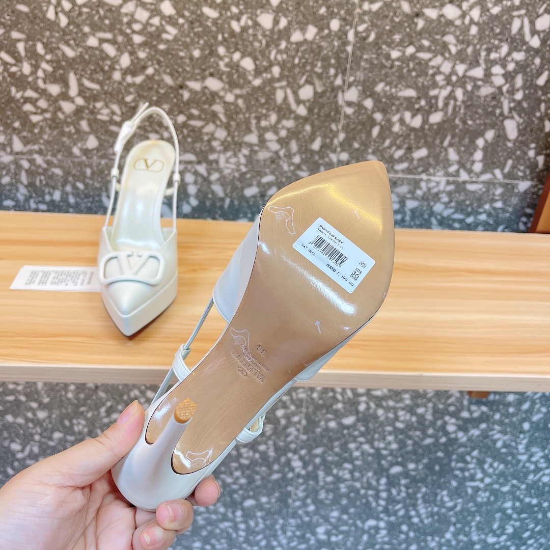 021 37123120 SIZE 35-42