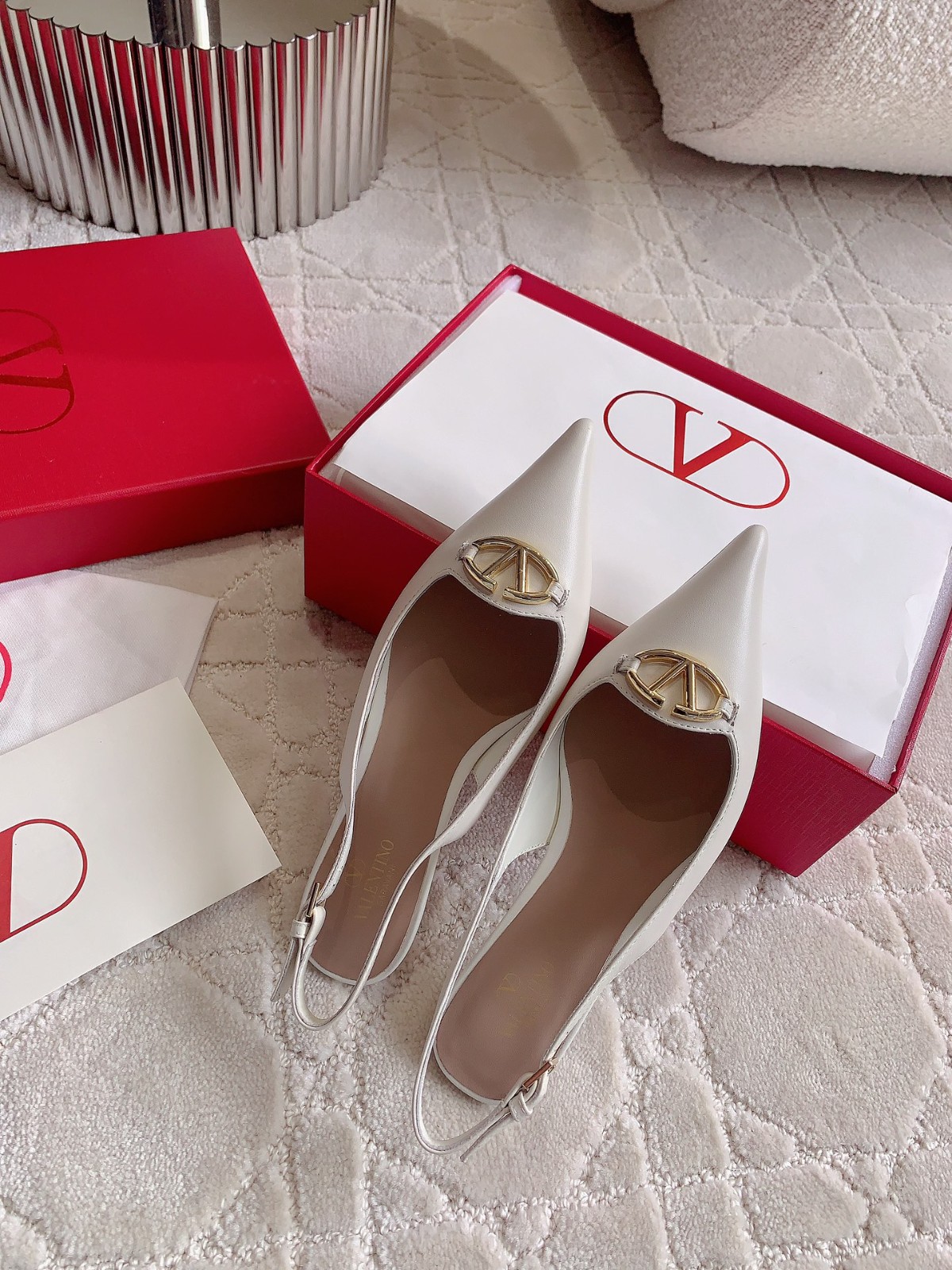 020 33123111 SIZE 35-42