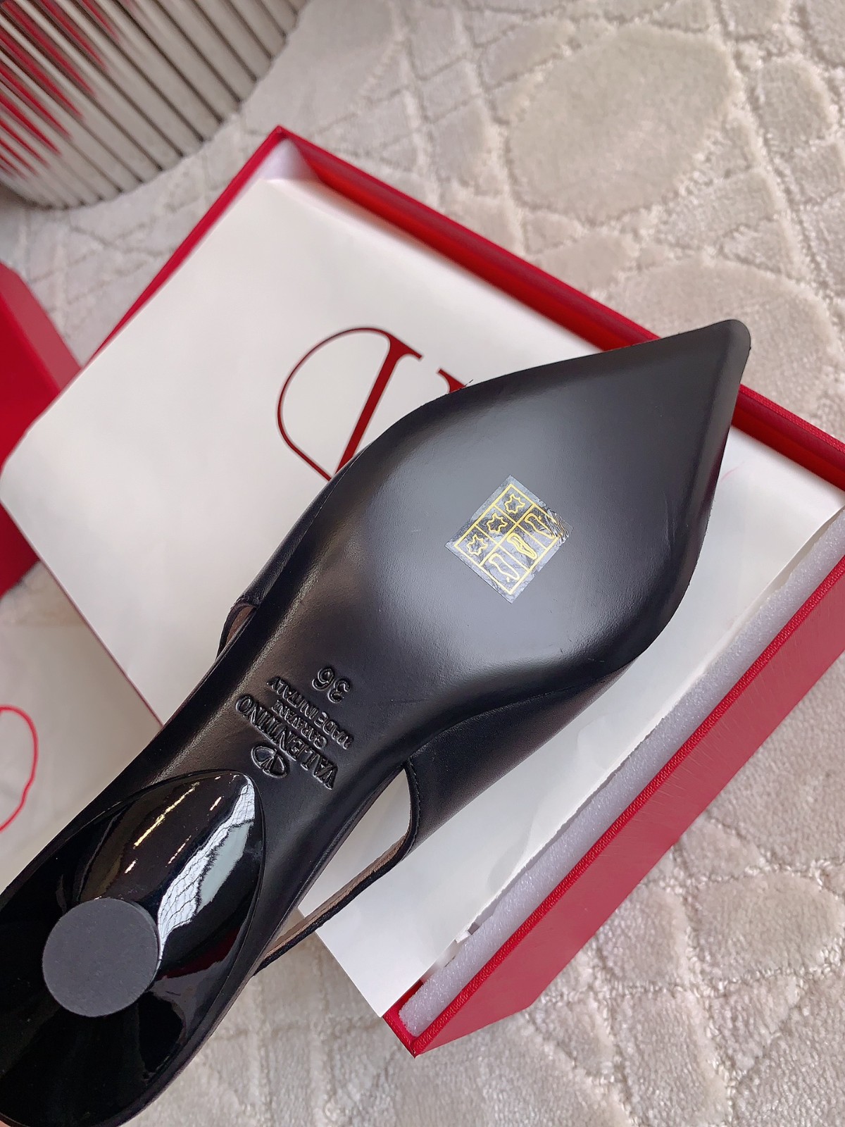 017 33123111 SIZE 35-42