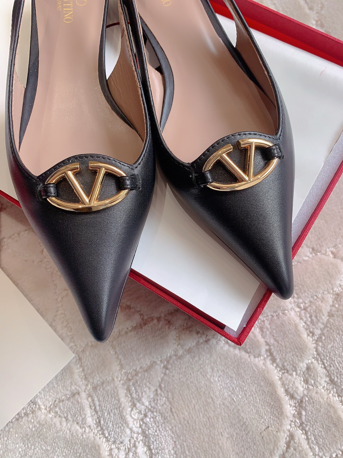 017 33123111 SIZE 35-42