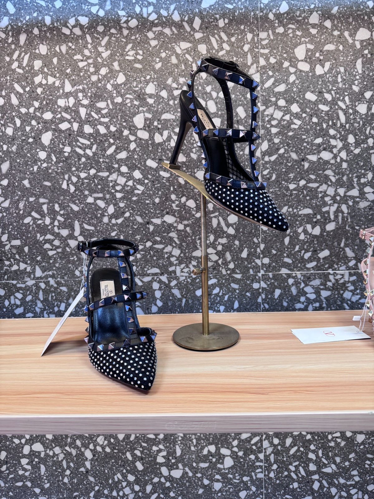 004 32123126 size 35-42(heel 6.5cm;9.5cm)