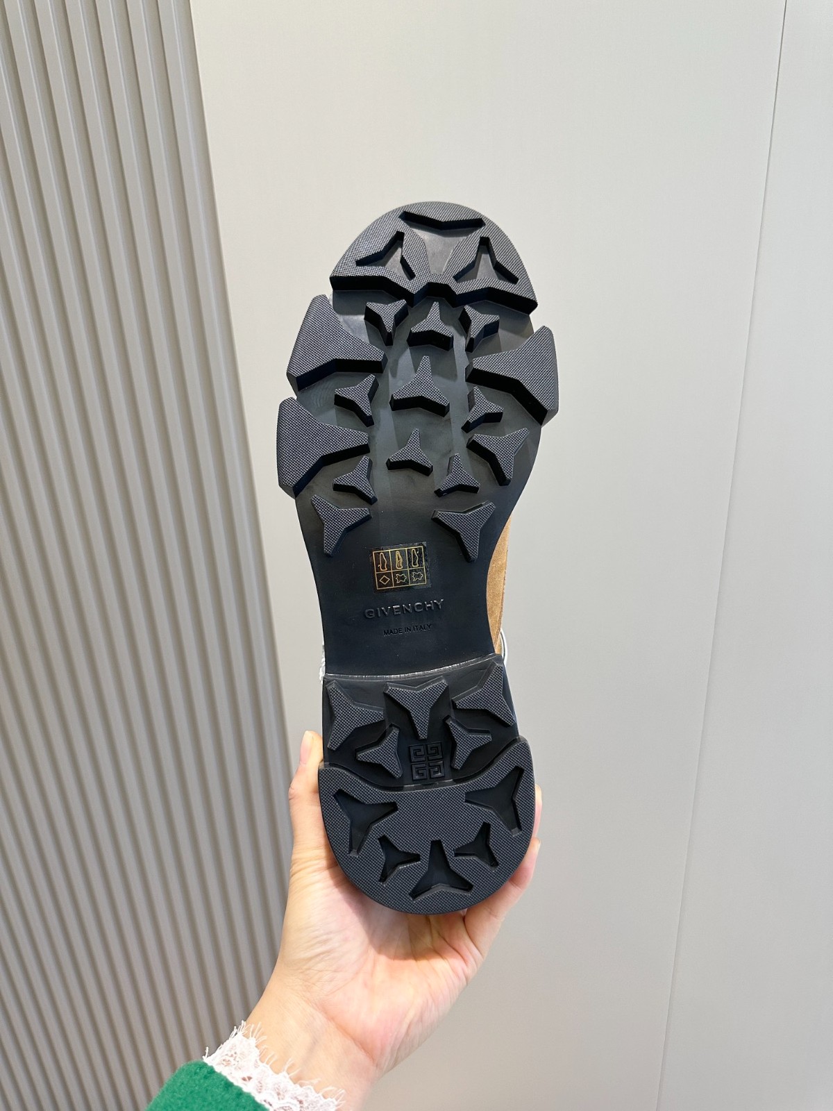 029 48123146 SIZE 38-45