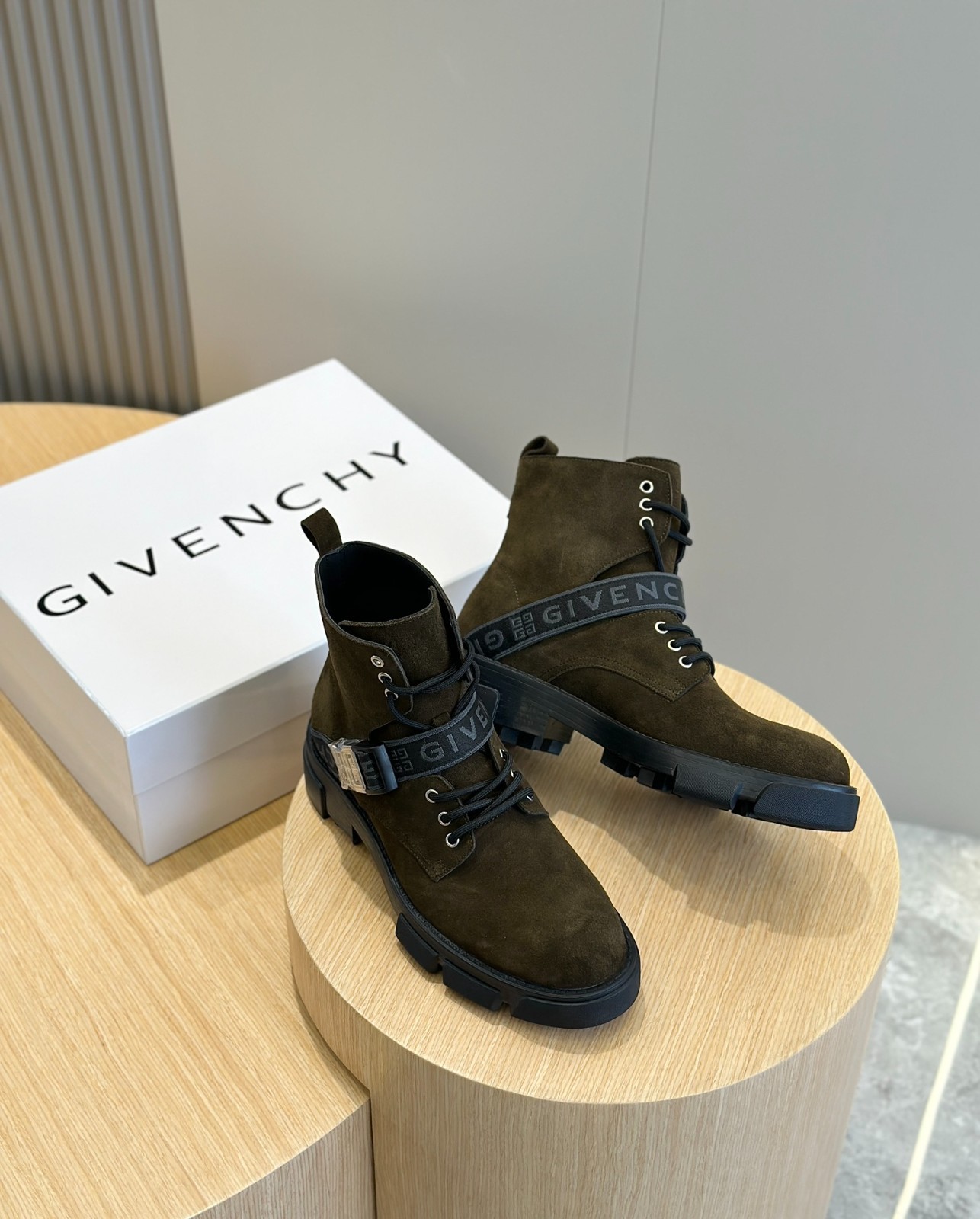028 48123146 SIZE 38-45