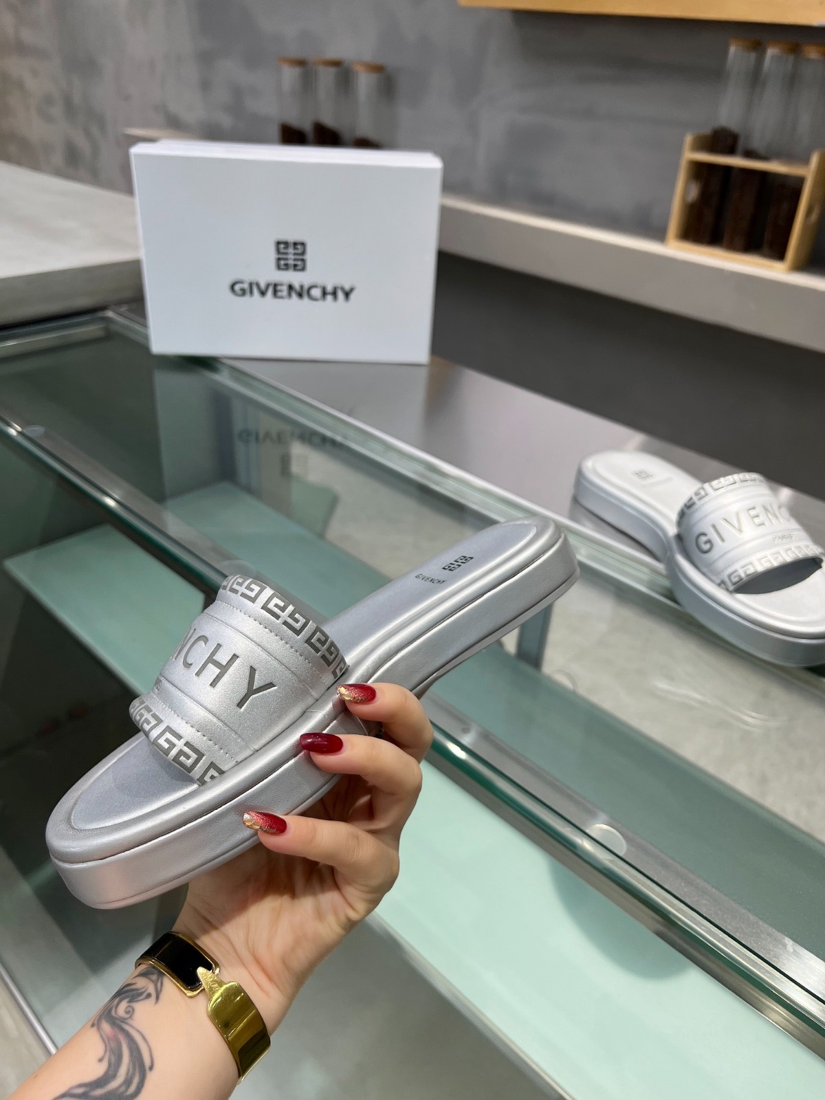 017 24123090 SIZE 35-42