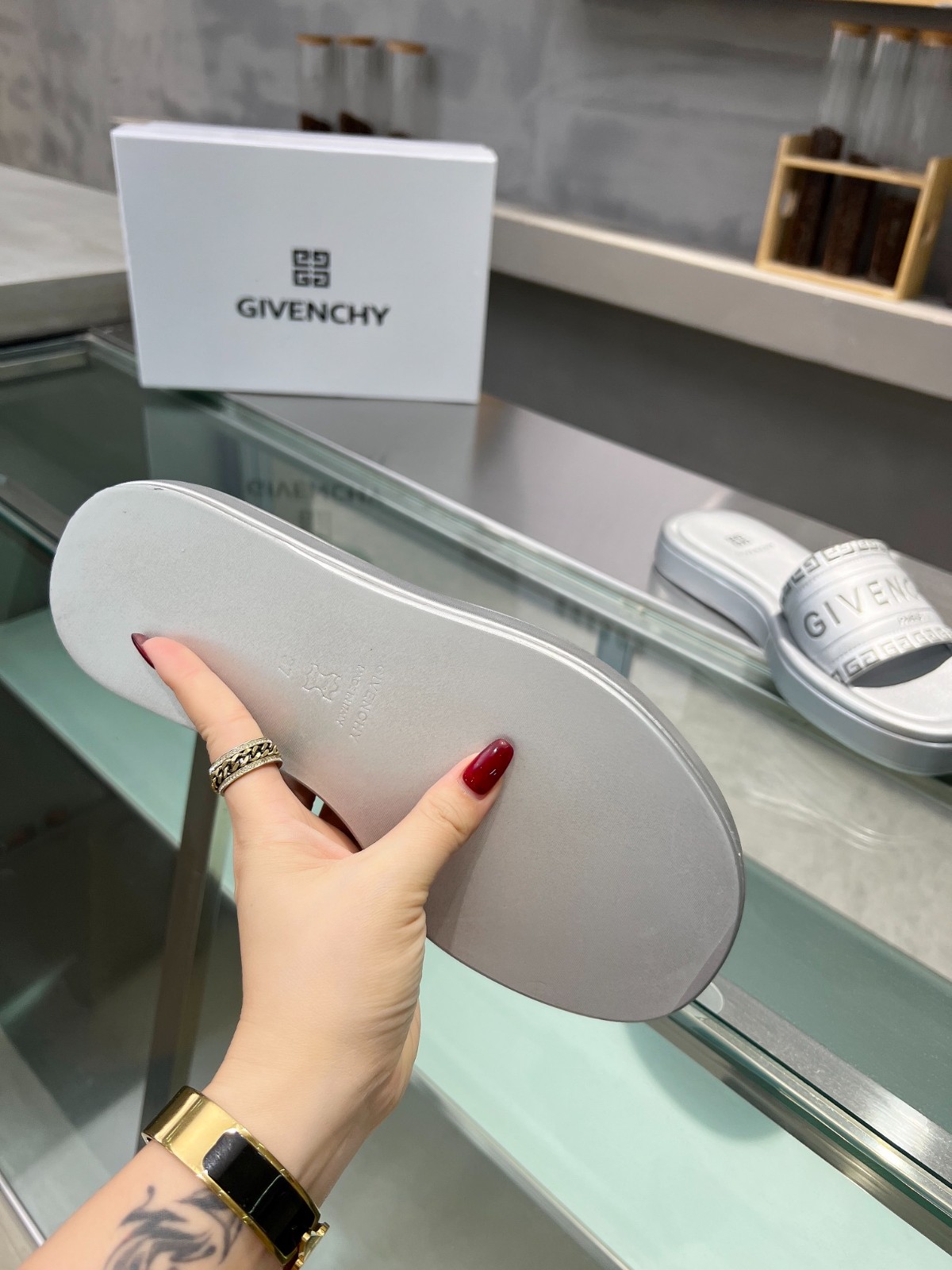 017 24123090 SIZE 35-42