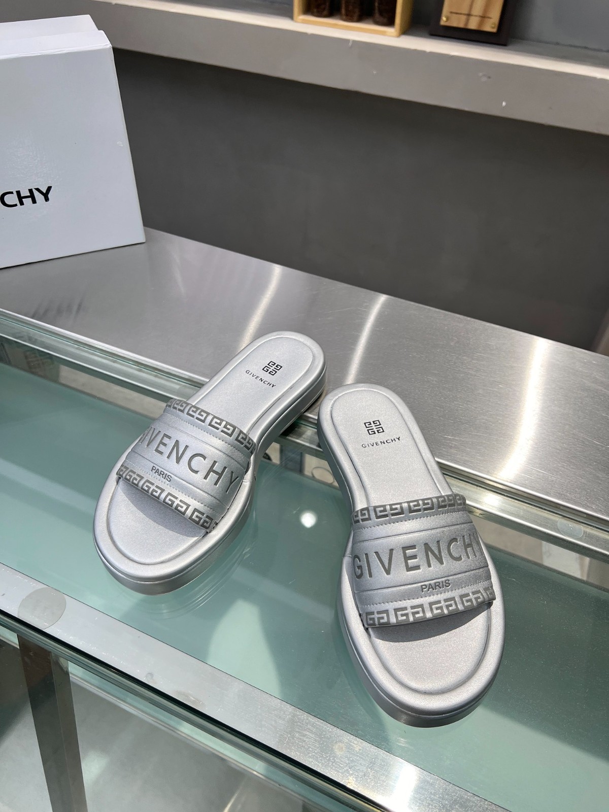 017 24123090 SIZE 35-42