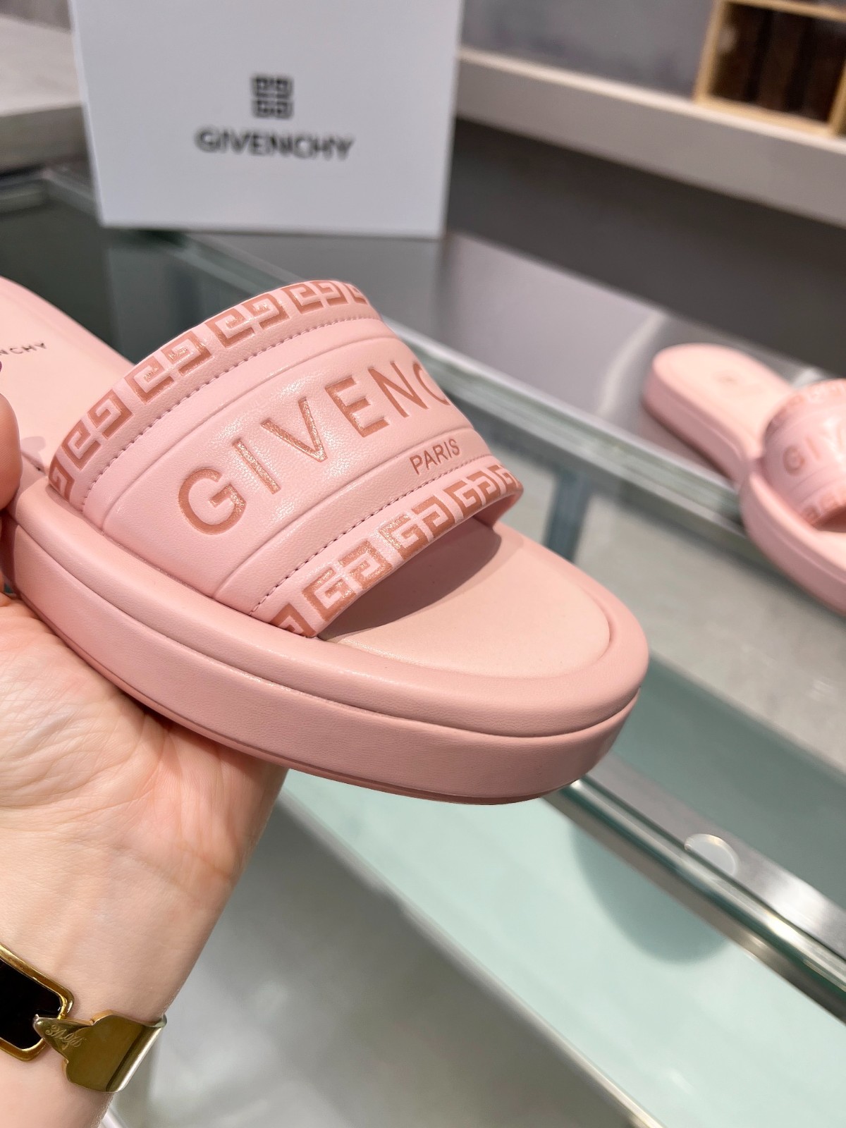 016 24123090 SIZE 35-42
