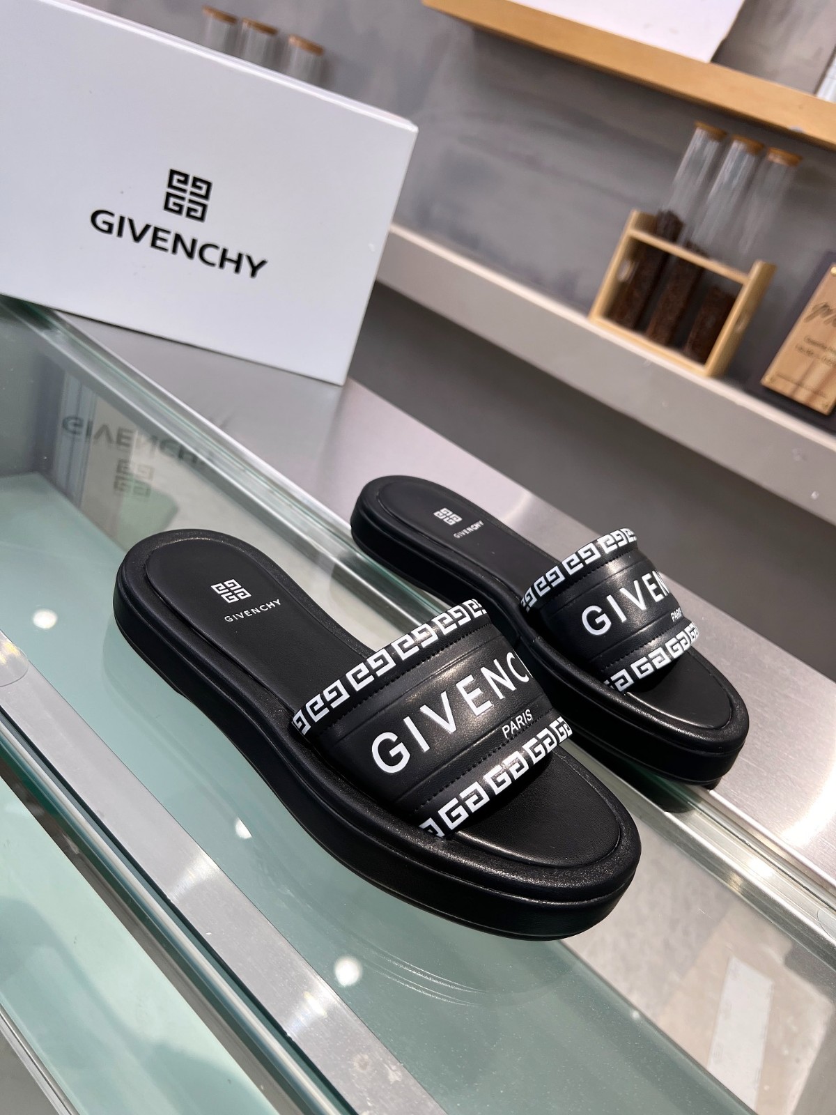 015 24123090 SIZE 35-42