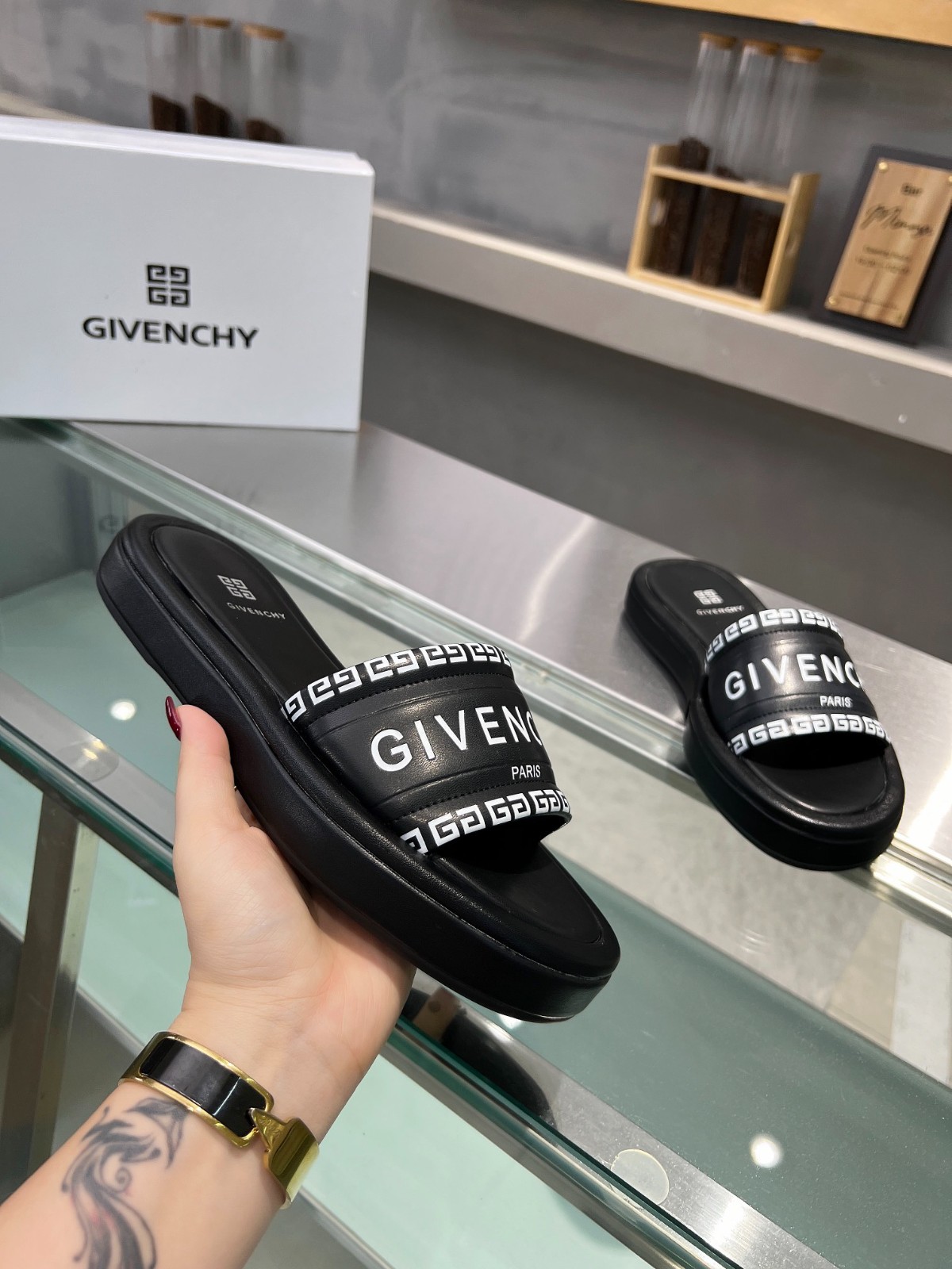 015 24123090 SIZE 35-42