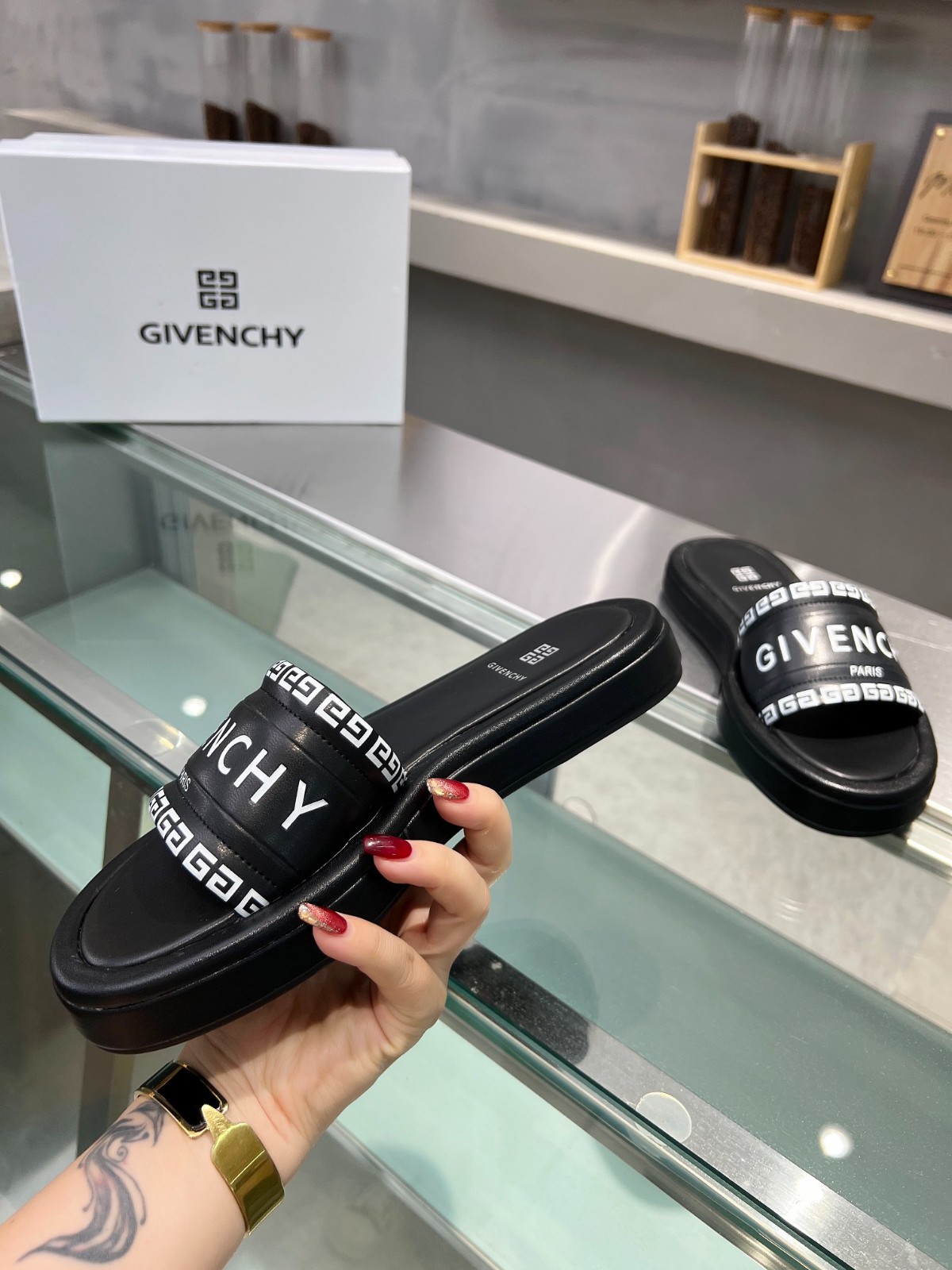 015 24123090 SIZE 35-42