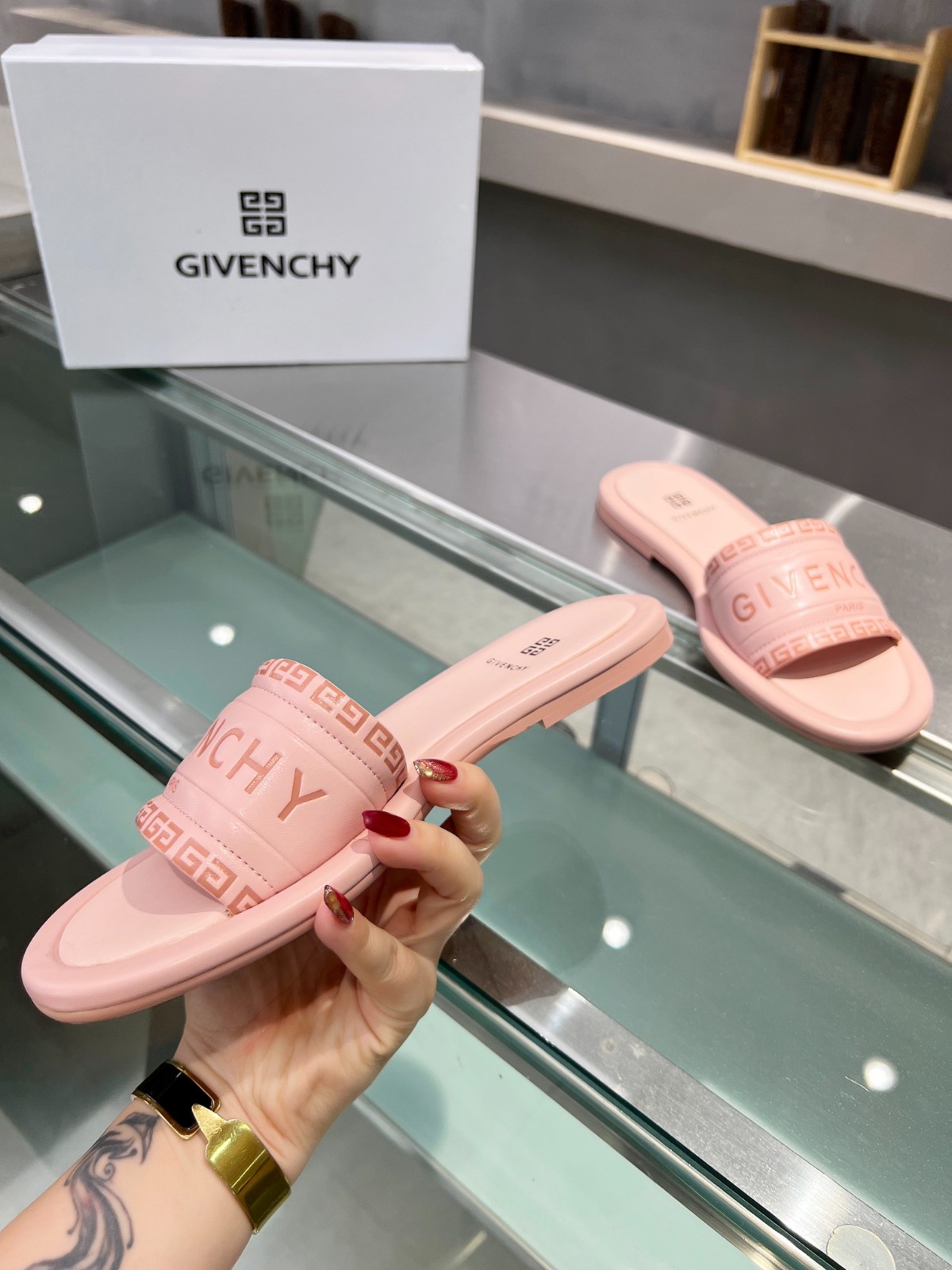 011 23123088 SIZE 35-42