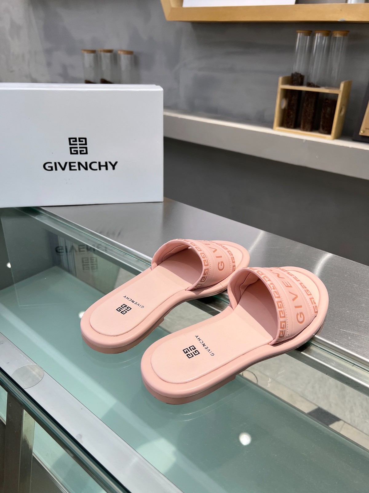 011 23123088 SIZE 35-42