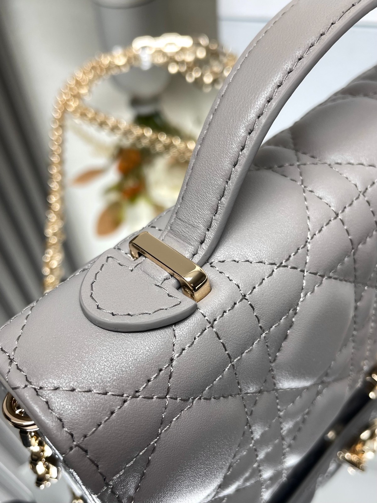 009 55123165 size 21x11.5x4.5cm