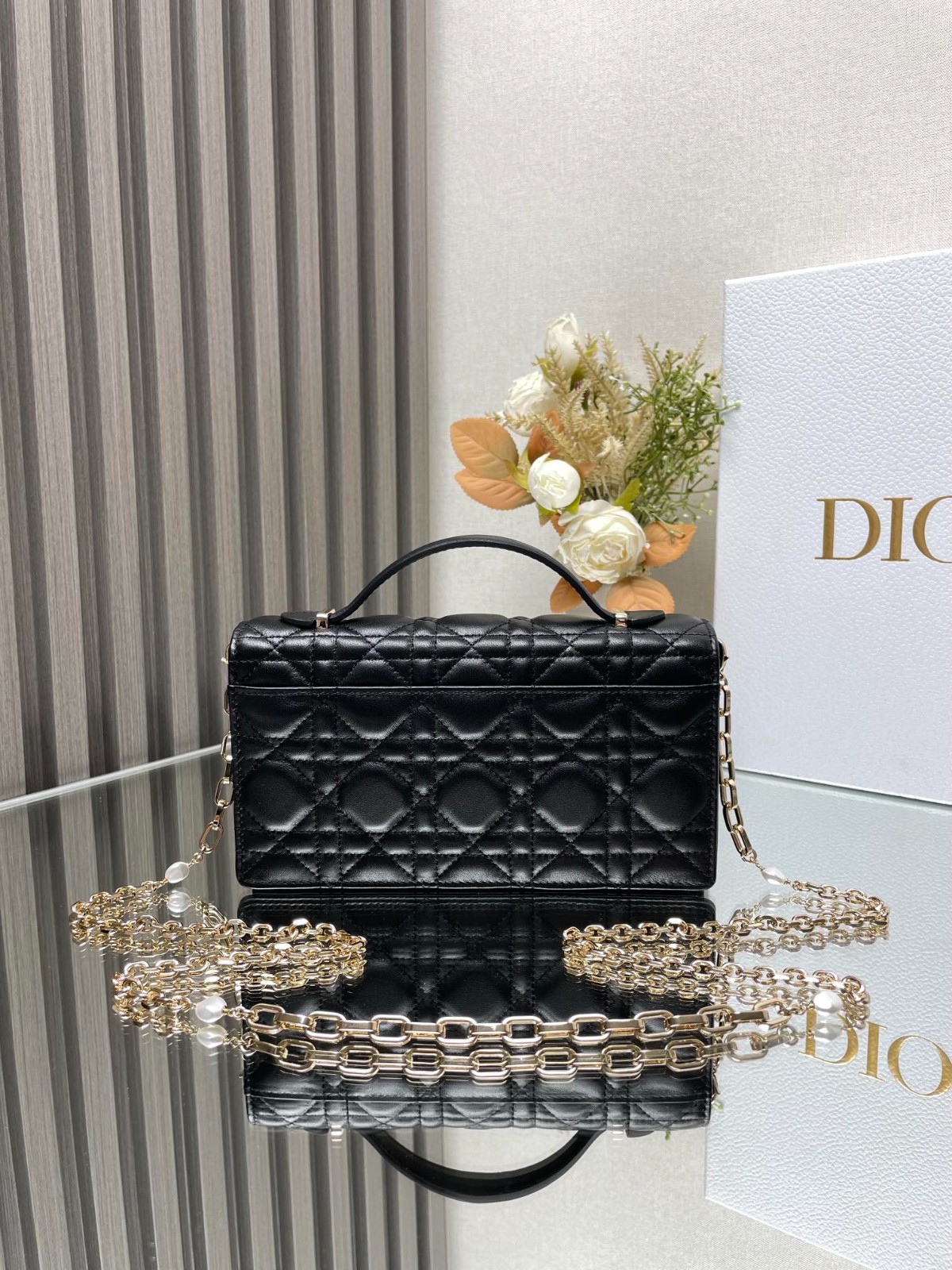 008 55123165 size 21x11.5x4.5cm