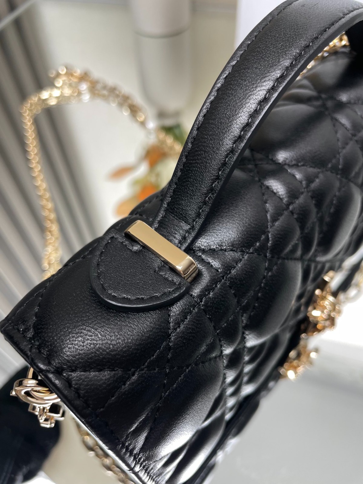 008 55123165 size 21x11.5x4.5cm