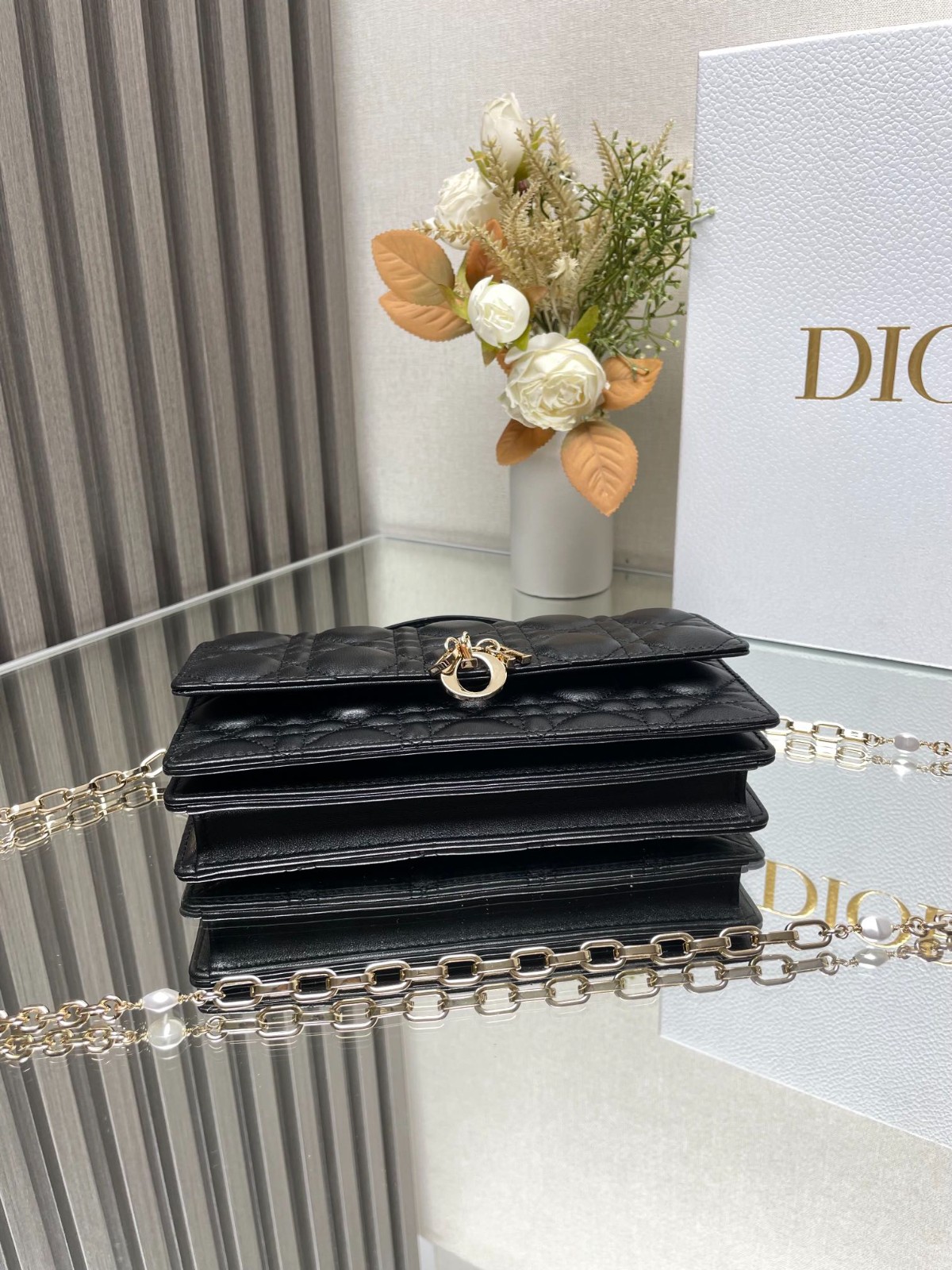 008 55123165 size 21x11.5x4.5cm