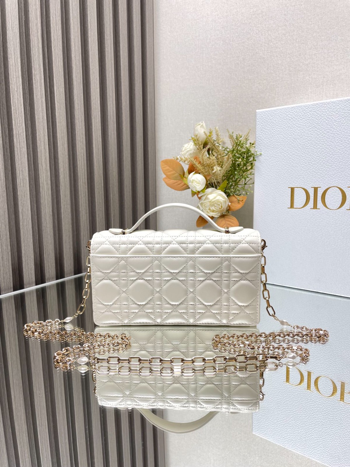 007 55123165 size 21x11.5x4.5cm