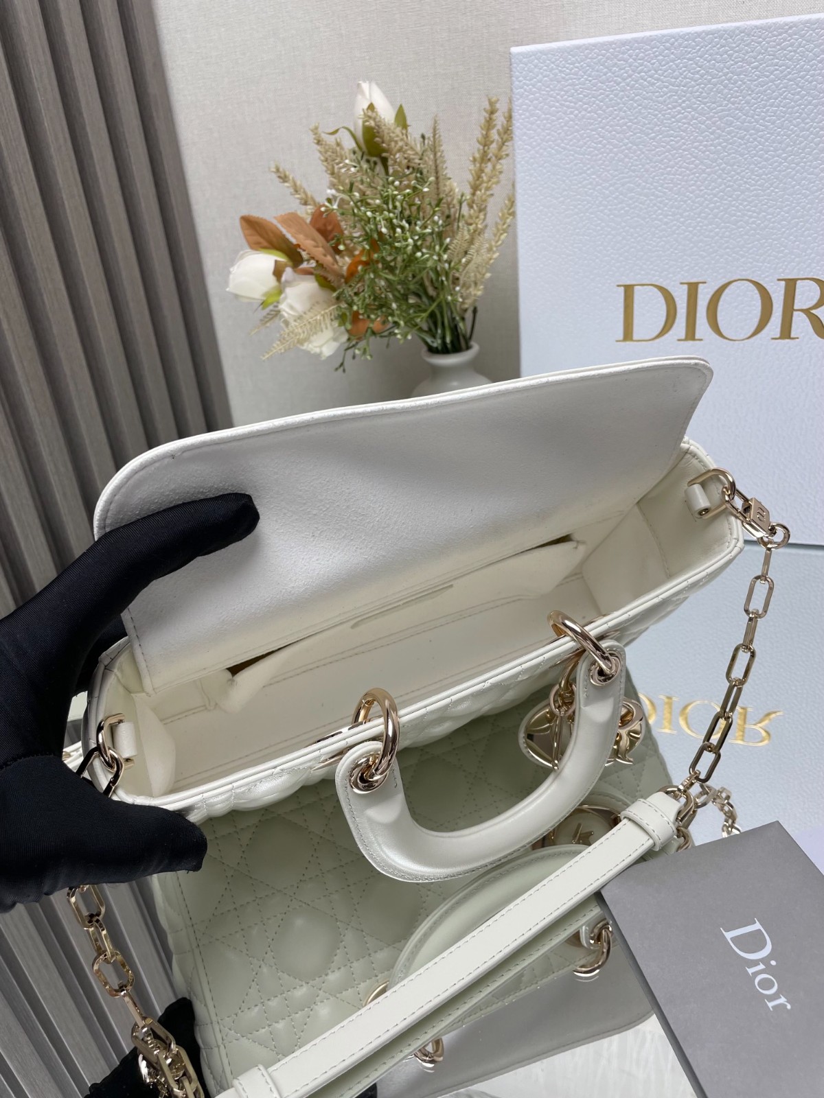 004 62123178 size 26×13.5×5 cm