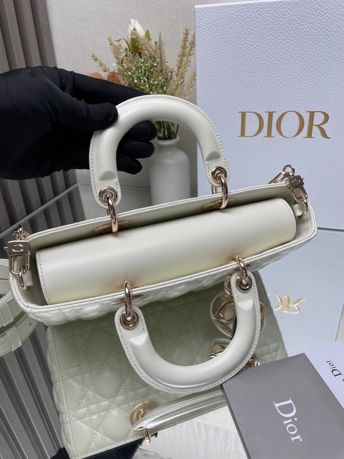 004 62123178 size 26×13.5×5 cm
