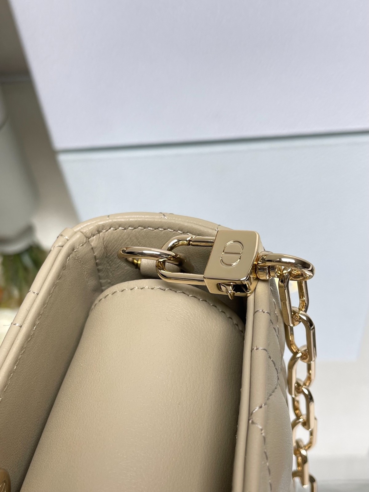 003 62123178 size 26×13.5×5 cm