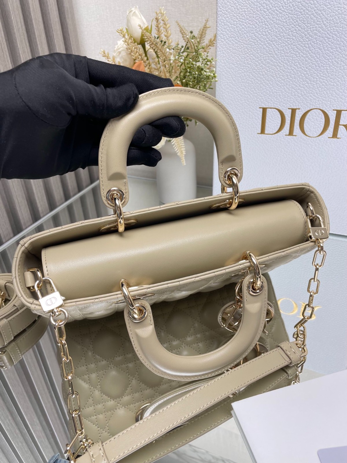 003 62123178 size 26×13.5×5 cm