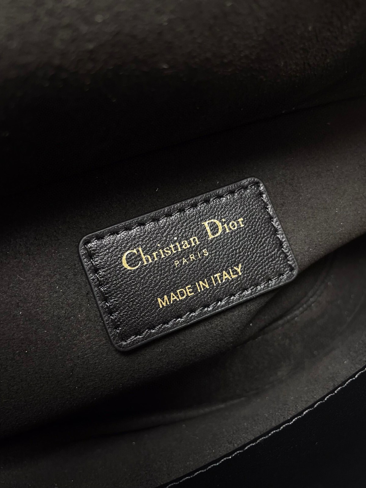002 62123178 size 26×13.5×5 cm