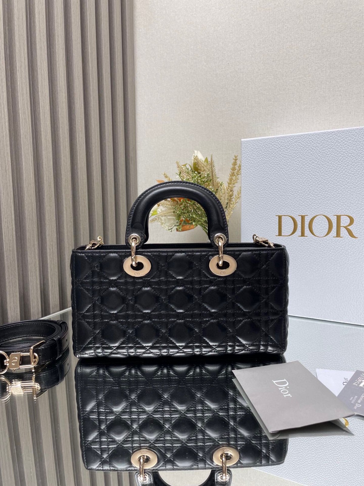 002 62123178 size 26×13.5×5 cm
