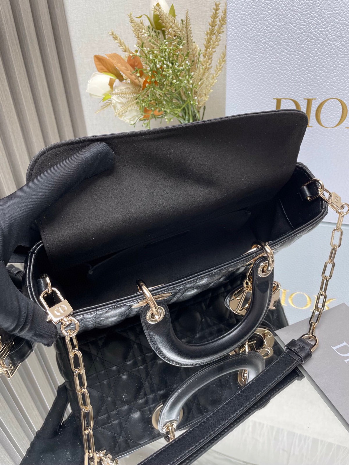 002 62123178 size 26×13.5×5 cm