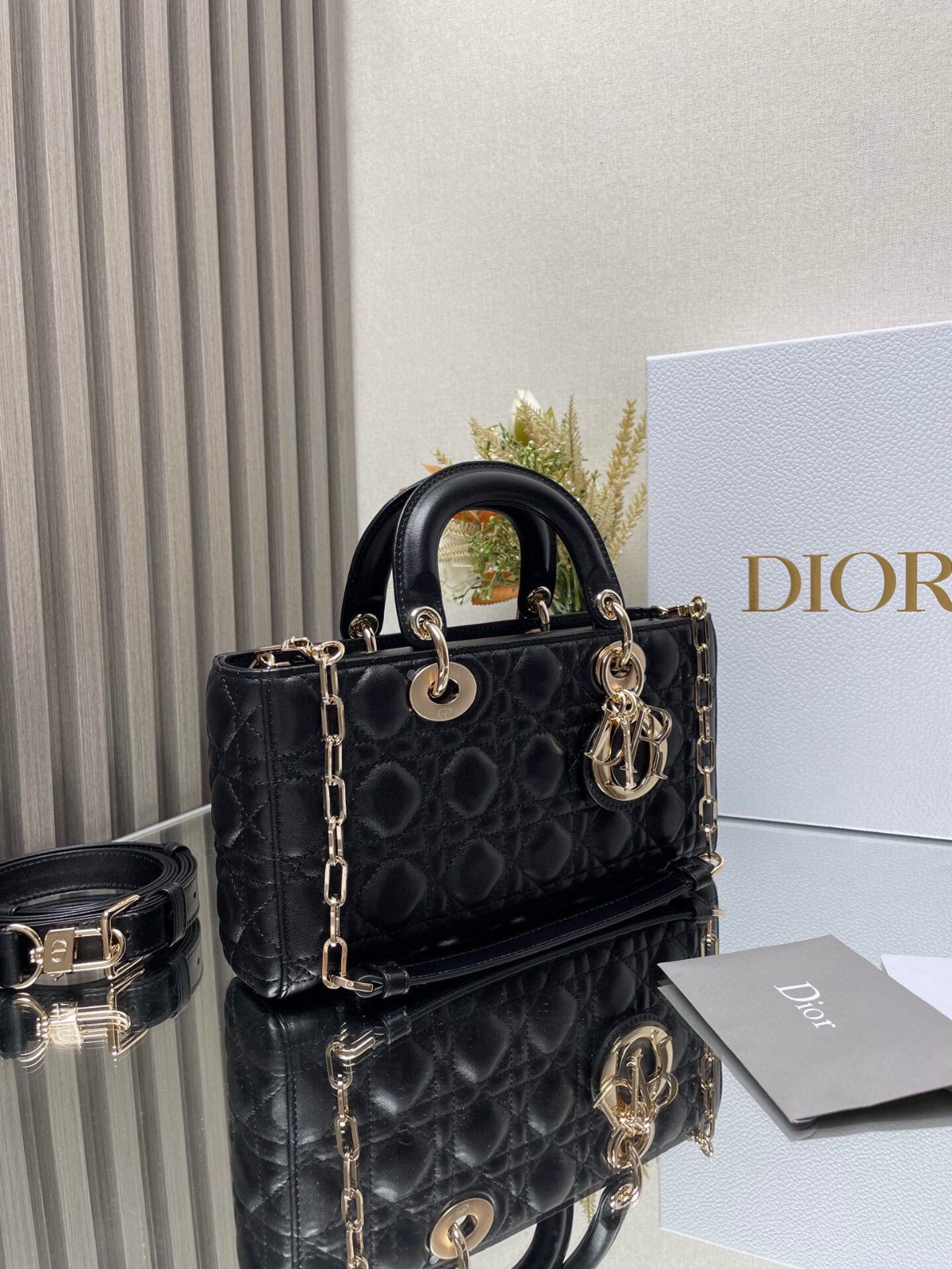002 62123178 size 26×13.5×5 cm
