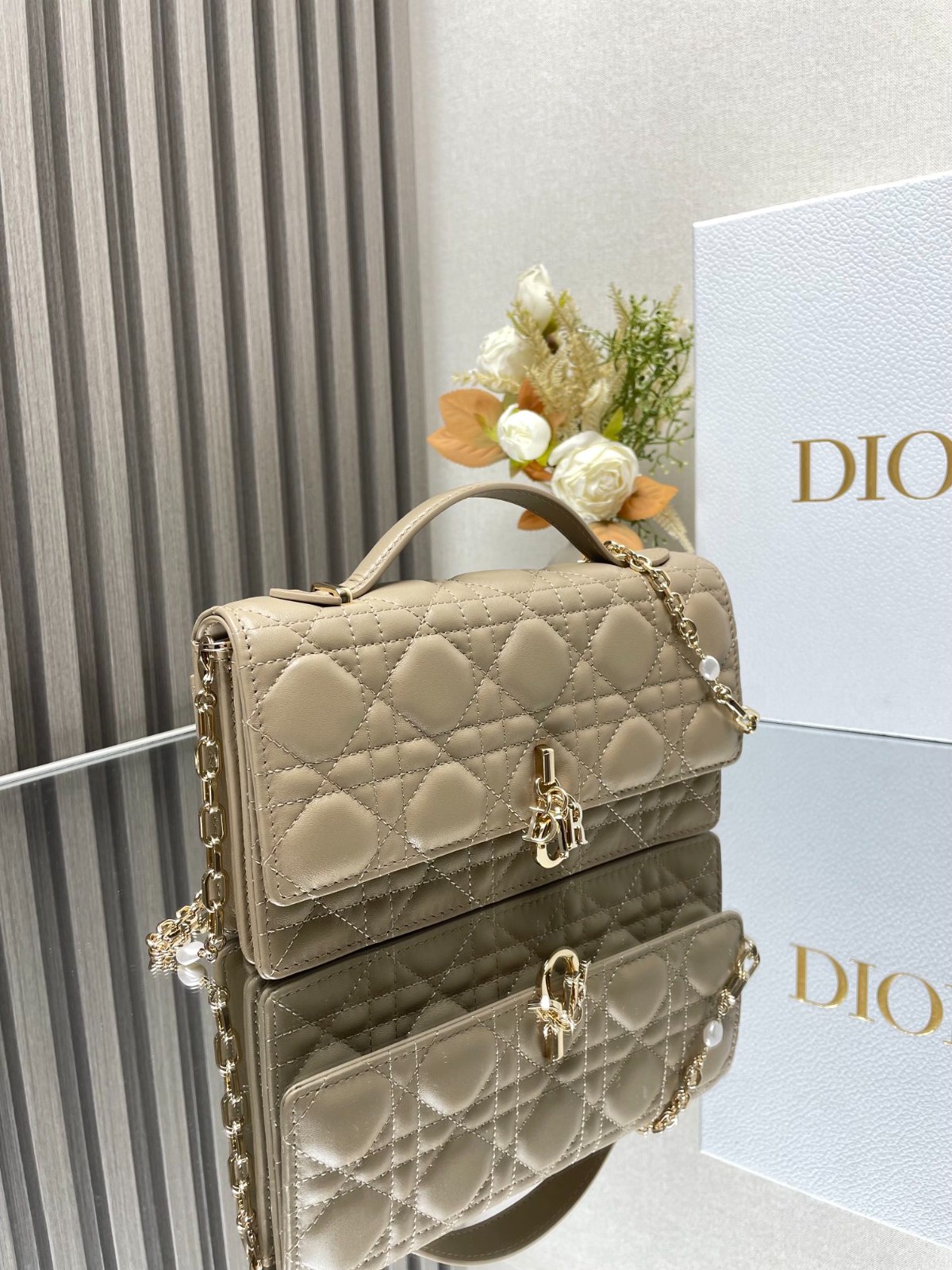 001 55123165 size 21x11.5x4.5cm