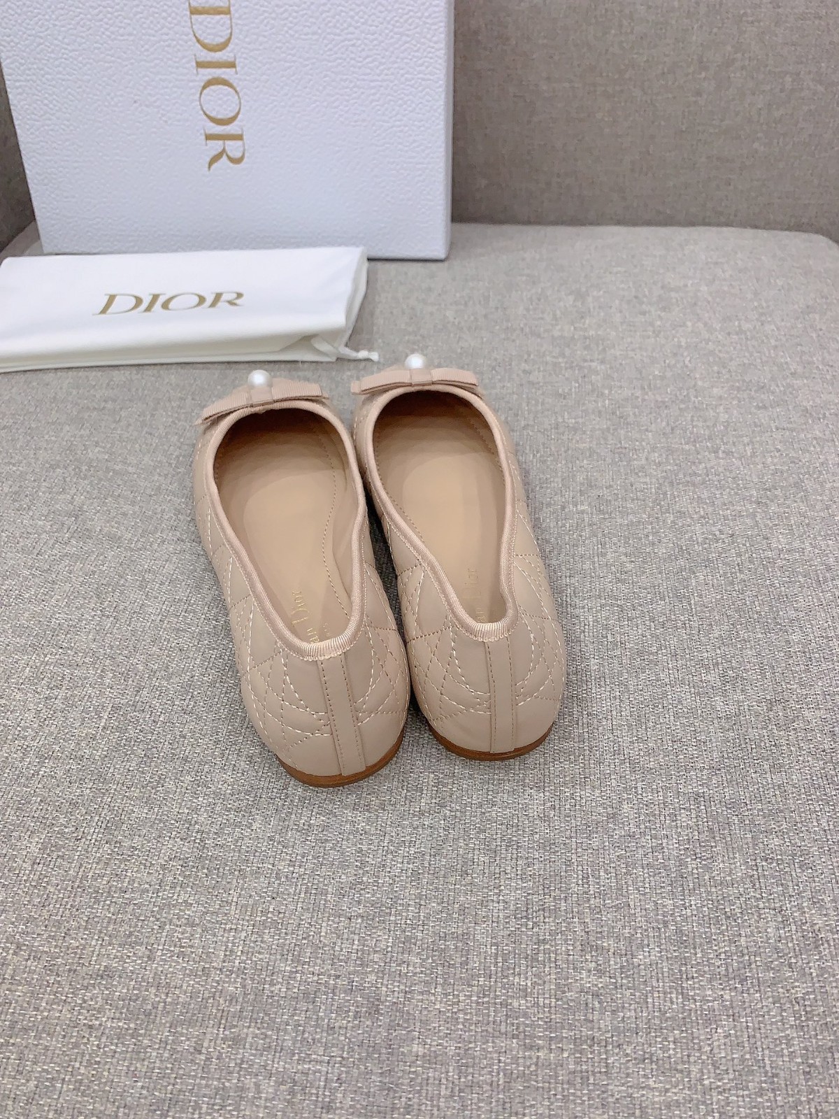 039 34123113 SIZE 35-40