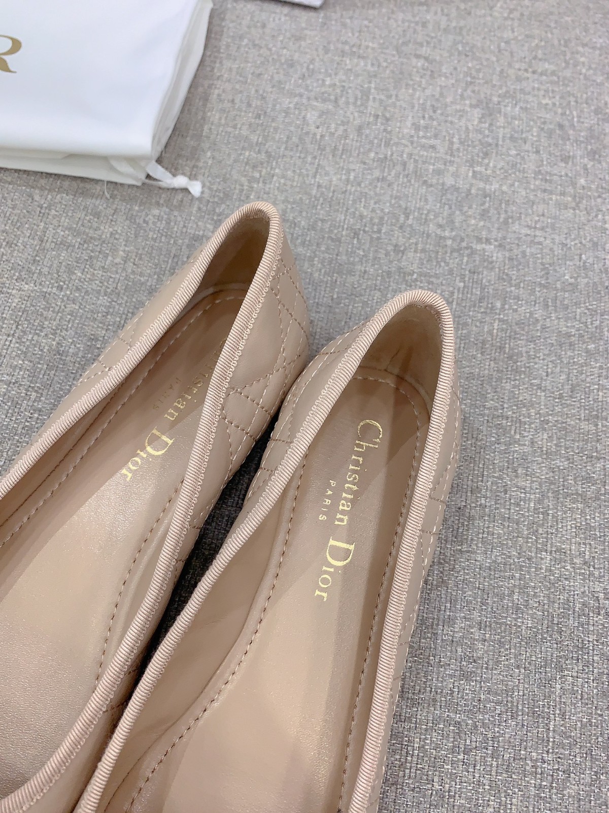 039 34123113 SIZE 35-40