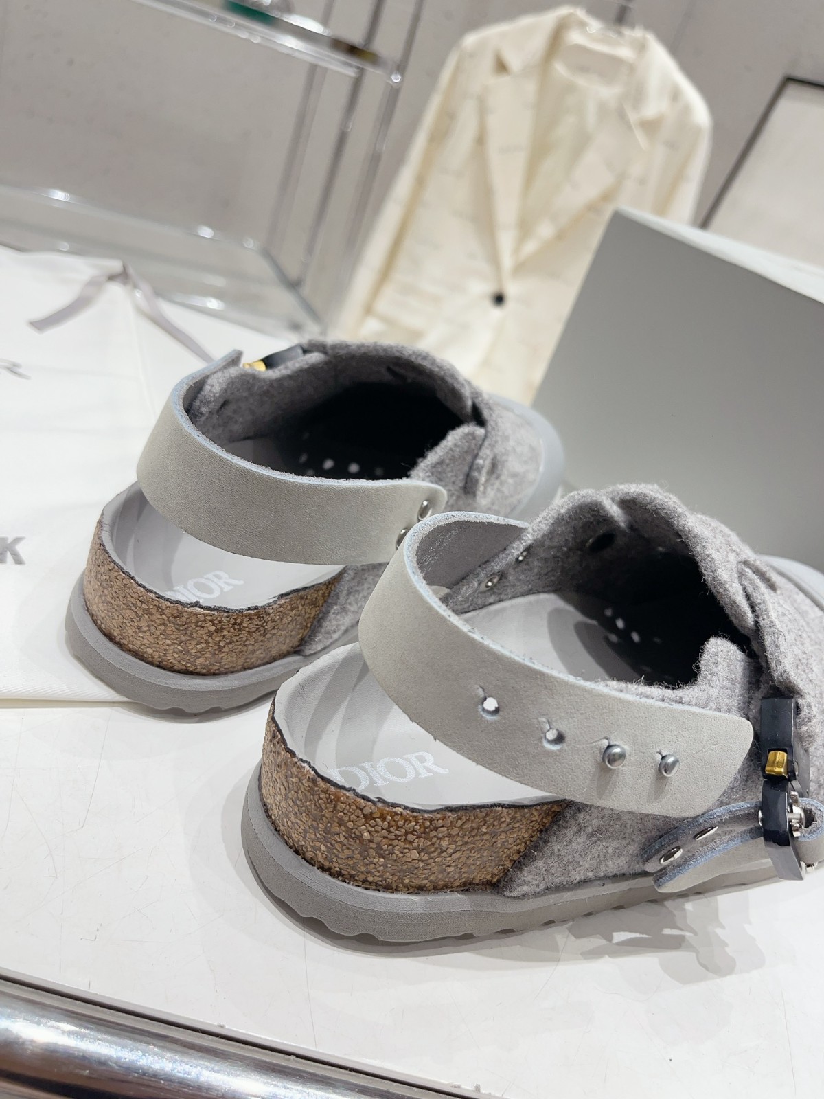 020 40123127 SIZE 35-46