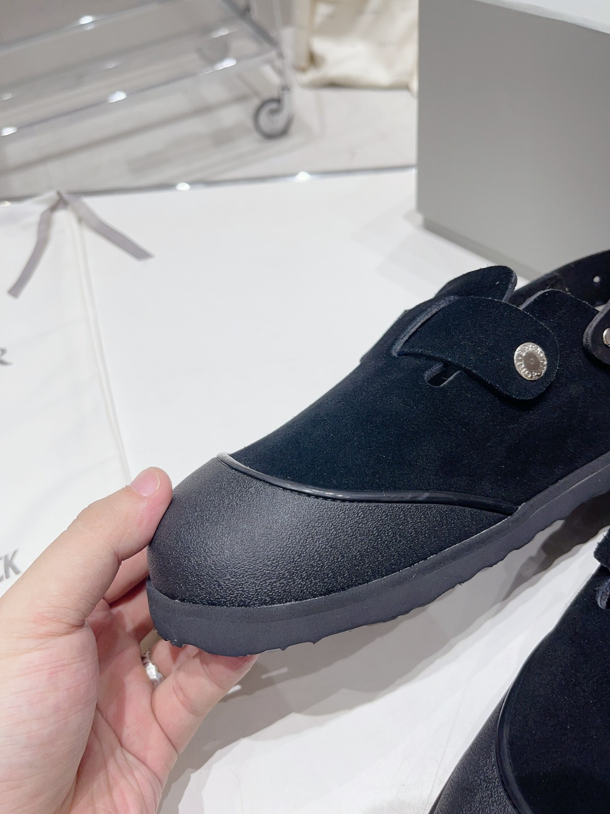 019 40123127 SIZE 35-46