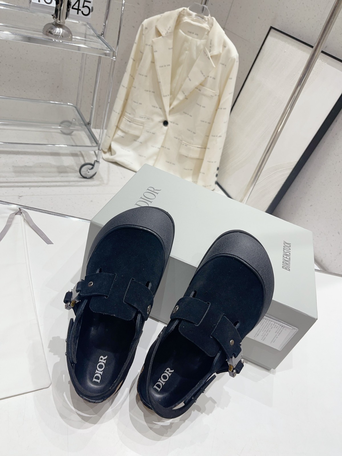 019 40123127 SIZE 35-46
