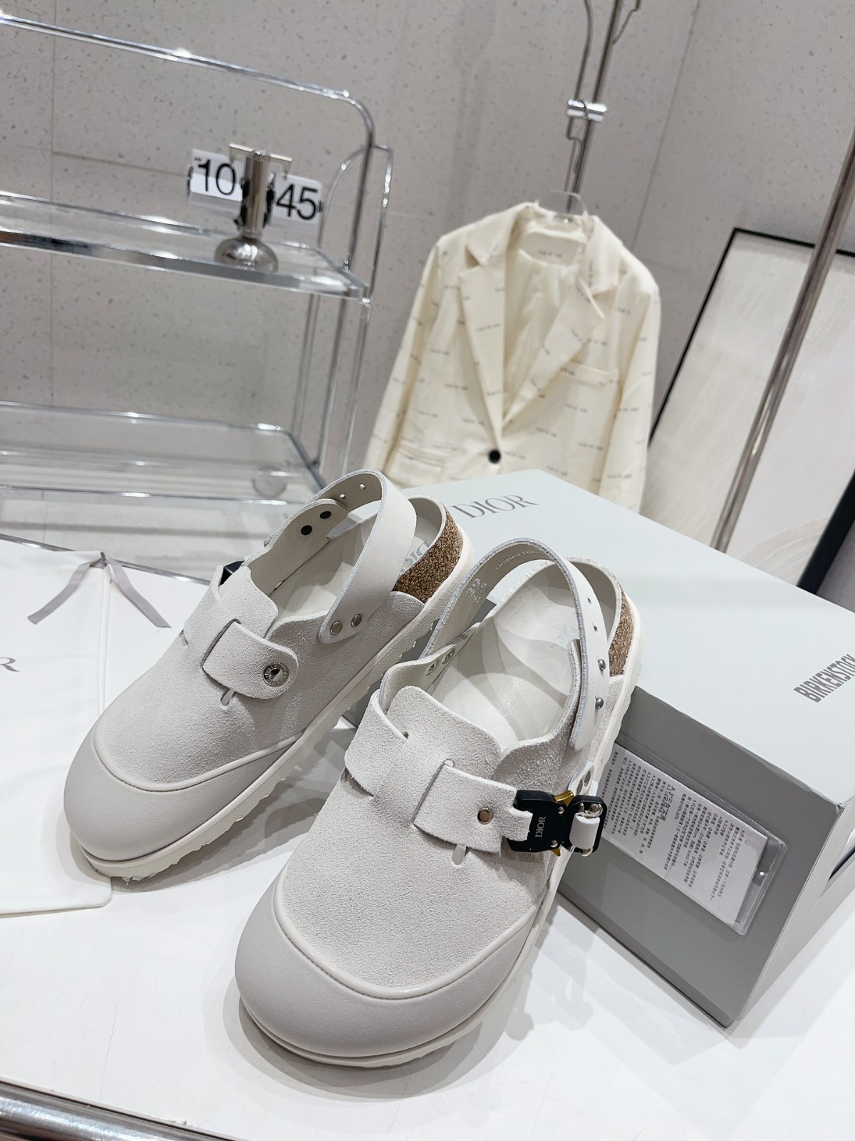 018 40123127 SIZE 35-46