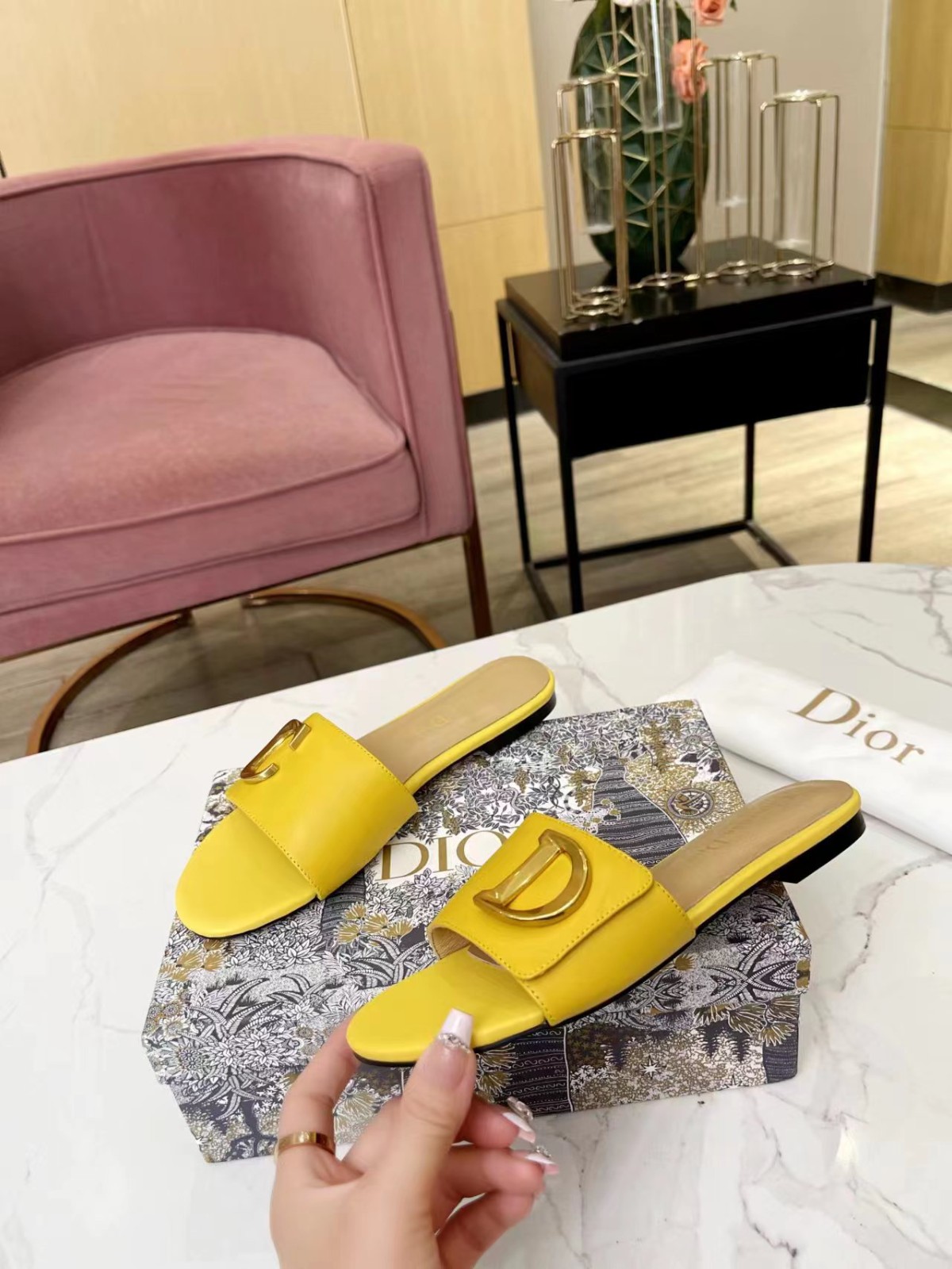 007 21123083 SIZE 35-43